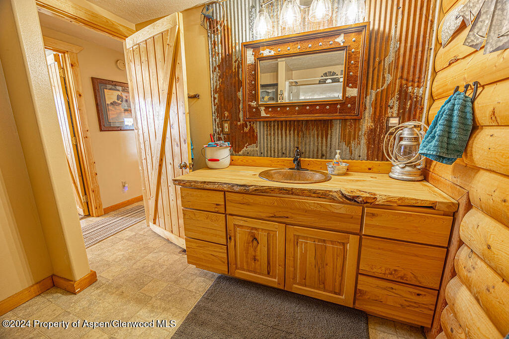 1020 Thompson Way Property Photo 32