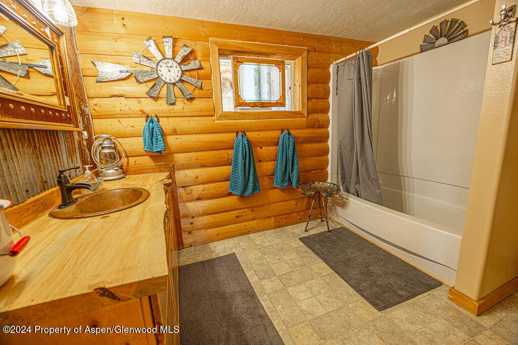 1020 Thompson Way Property Photo 33