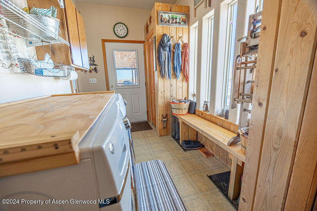 1020 Thompson Way Property Photo 35