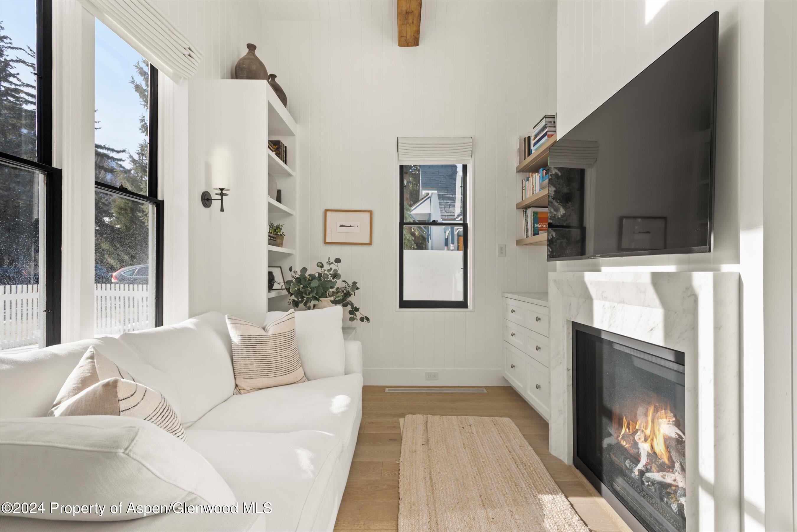 134 E Bleeker Street Property Photo 10