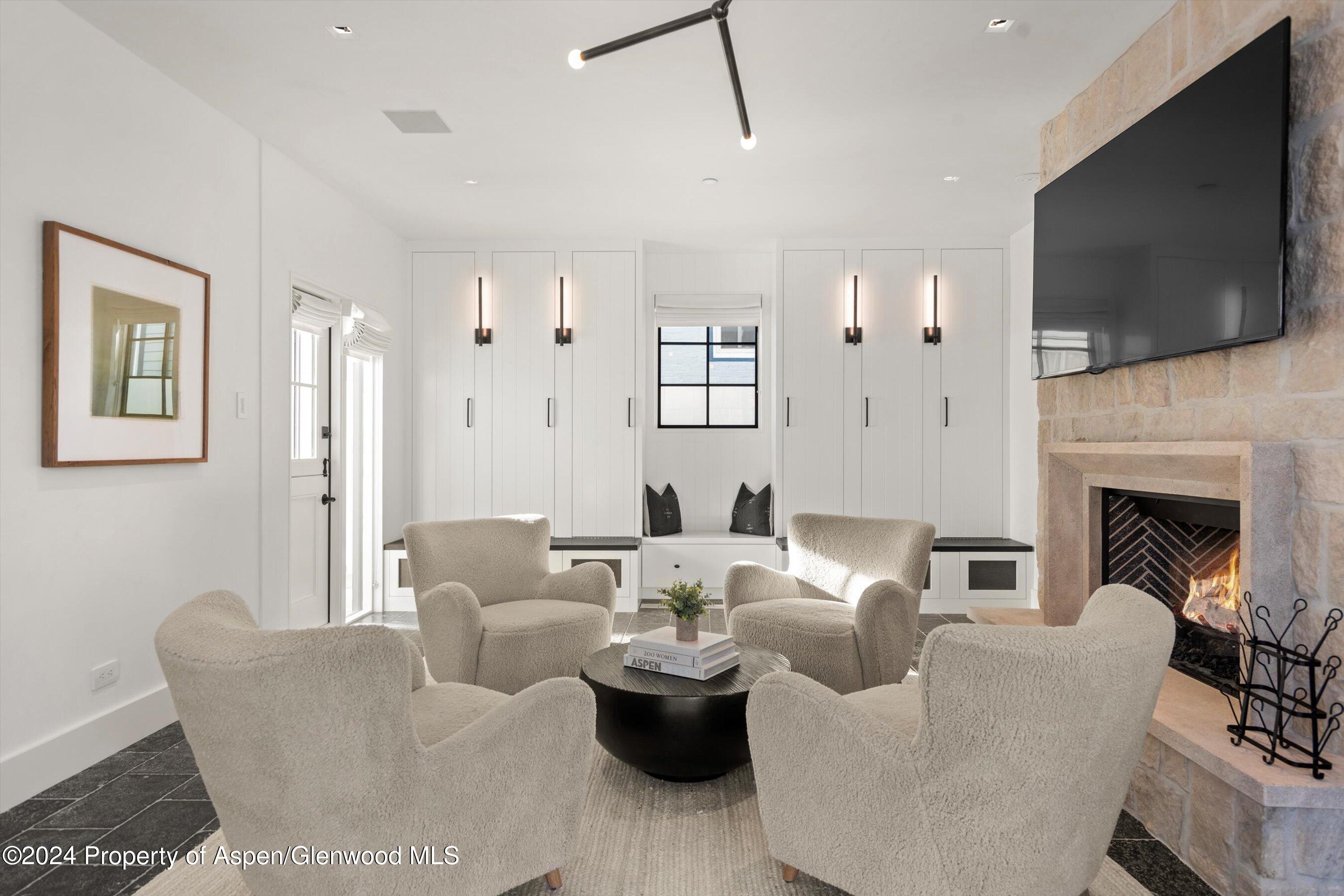 134 E Bleeker Street Property Photo 15