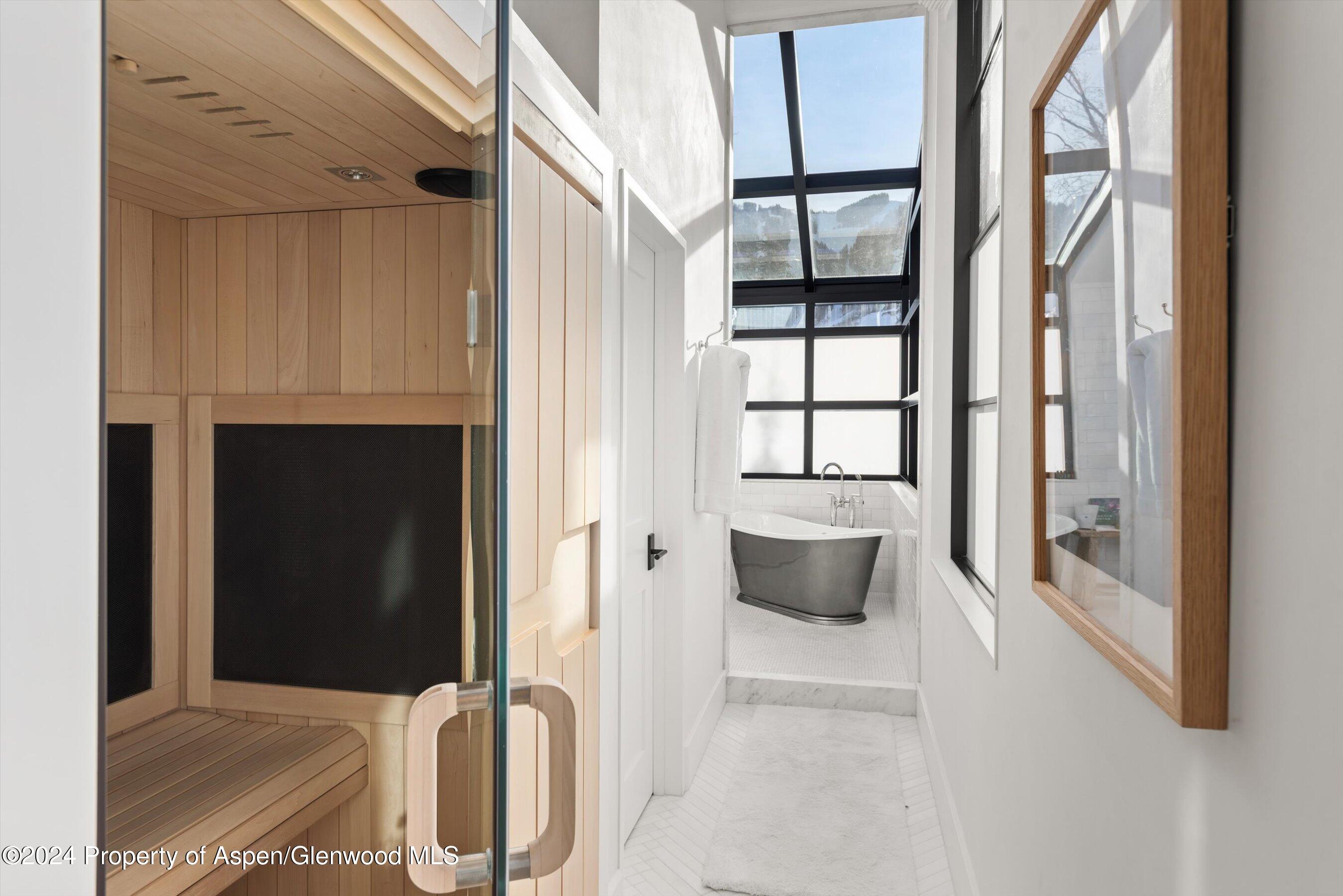134 E Bleeker Street Property Photo 20