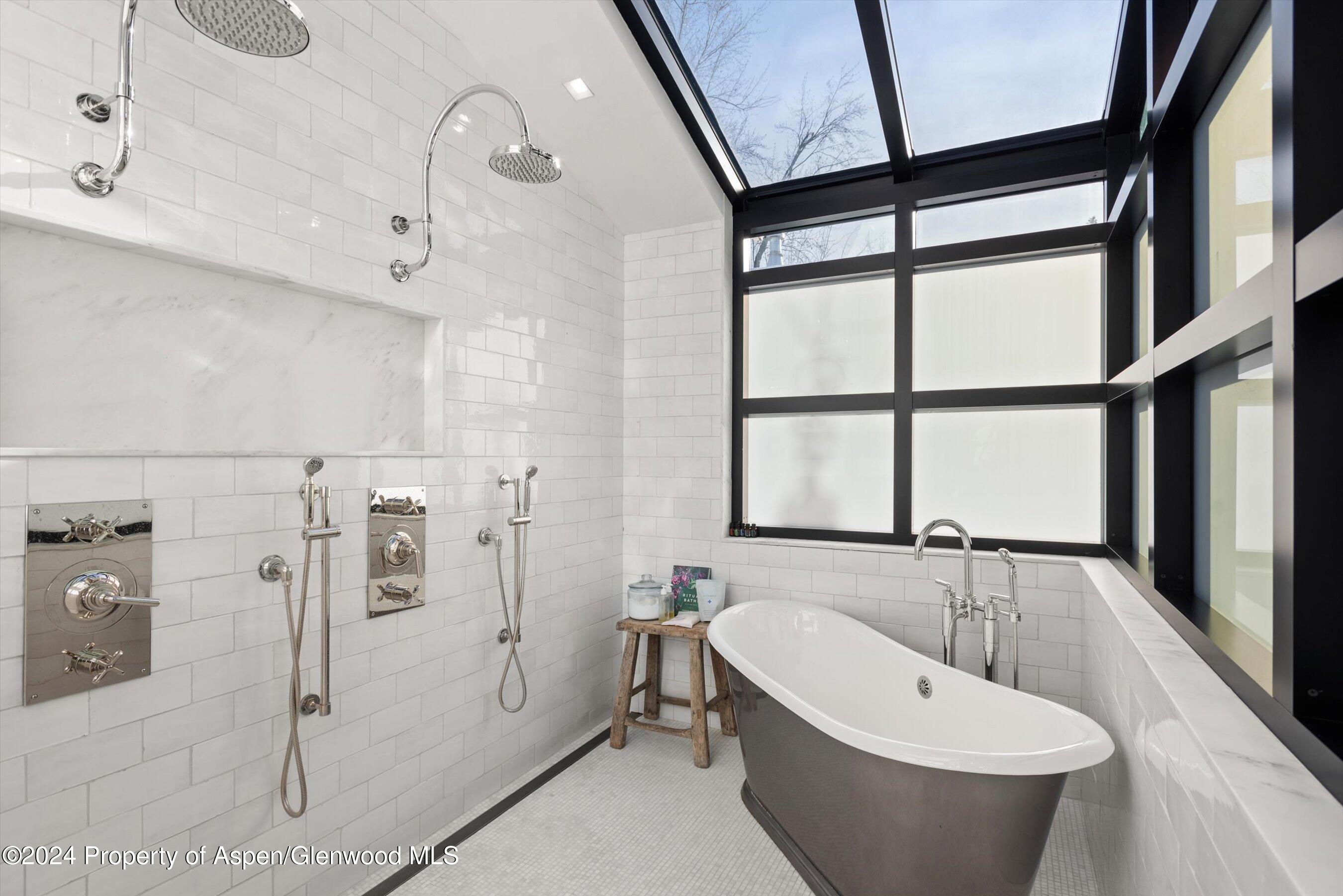 134 E Bleeker Street Property Photo 21