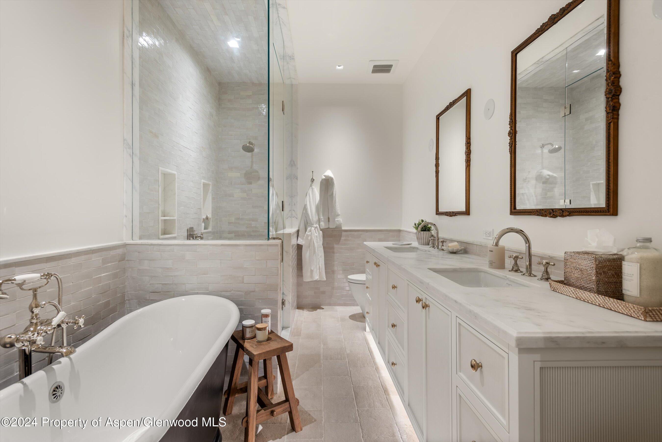 134 E Bleeker Street Property Photo 26