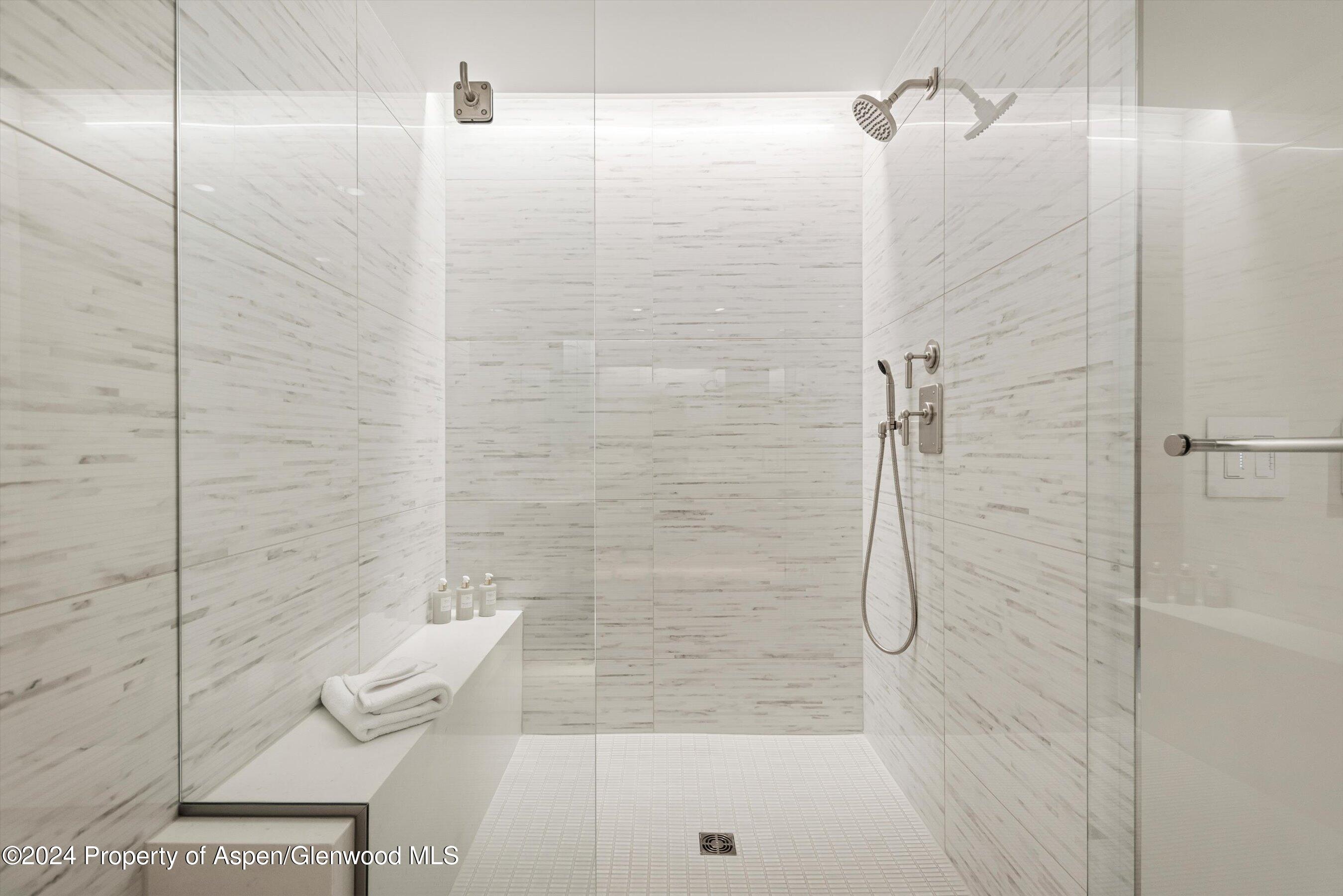 130 Wood Road, 561-563 Property Photo 16