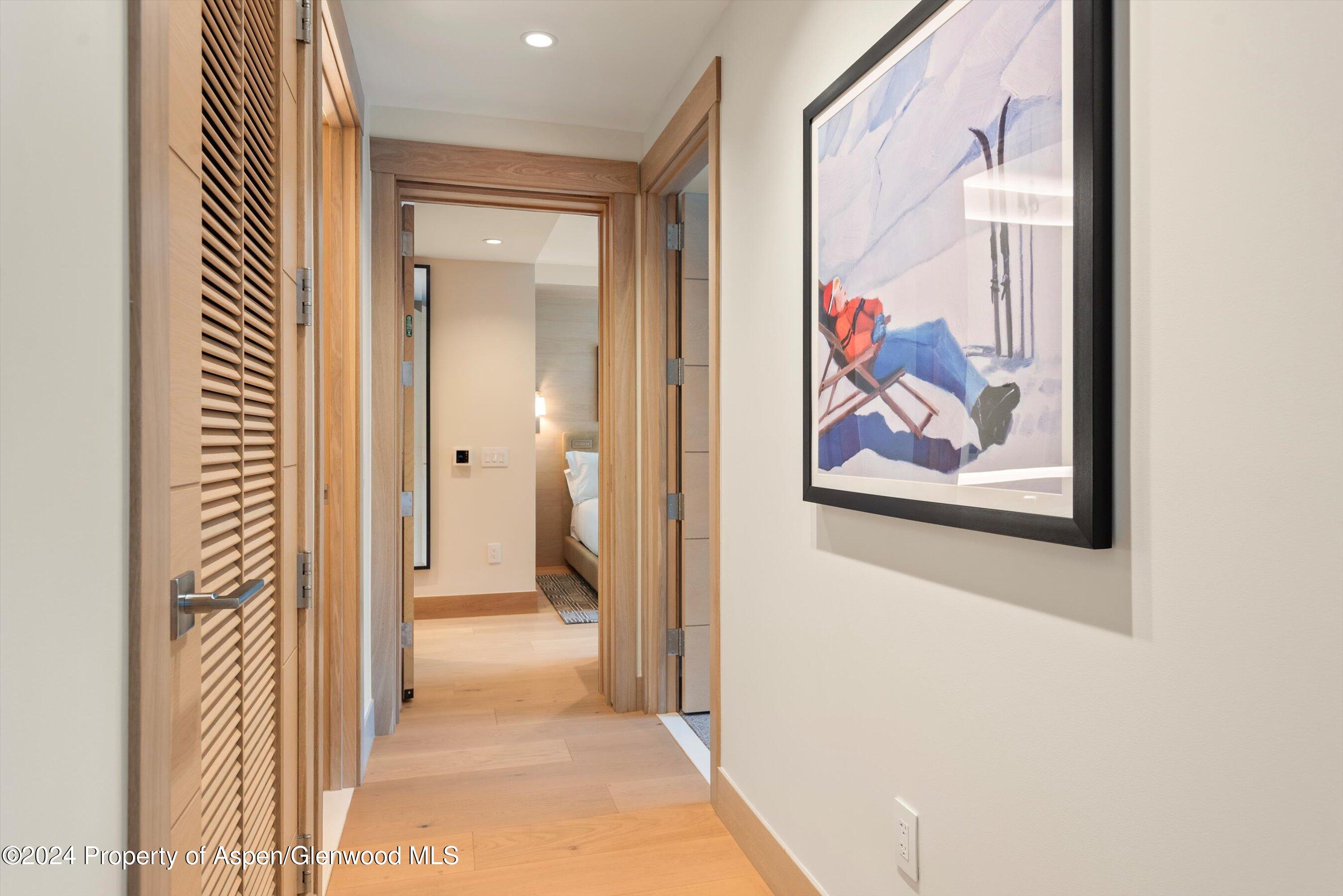 130 Wood Road, 561-563 Property Photo 18