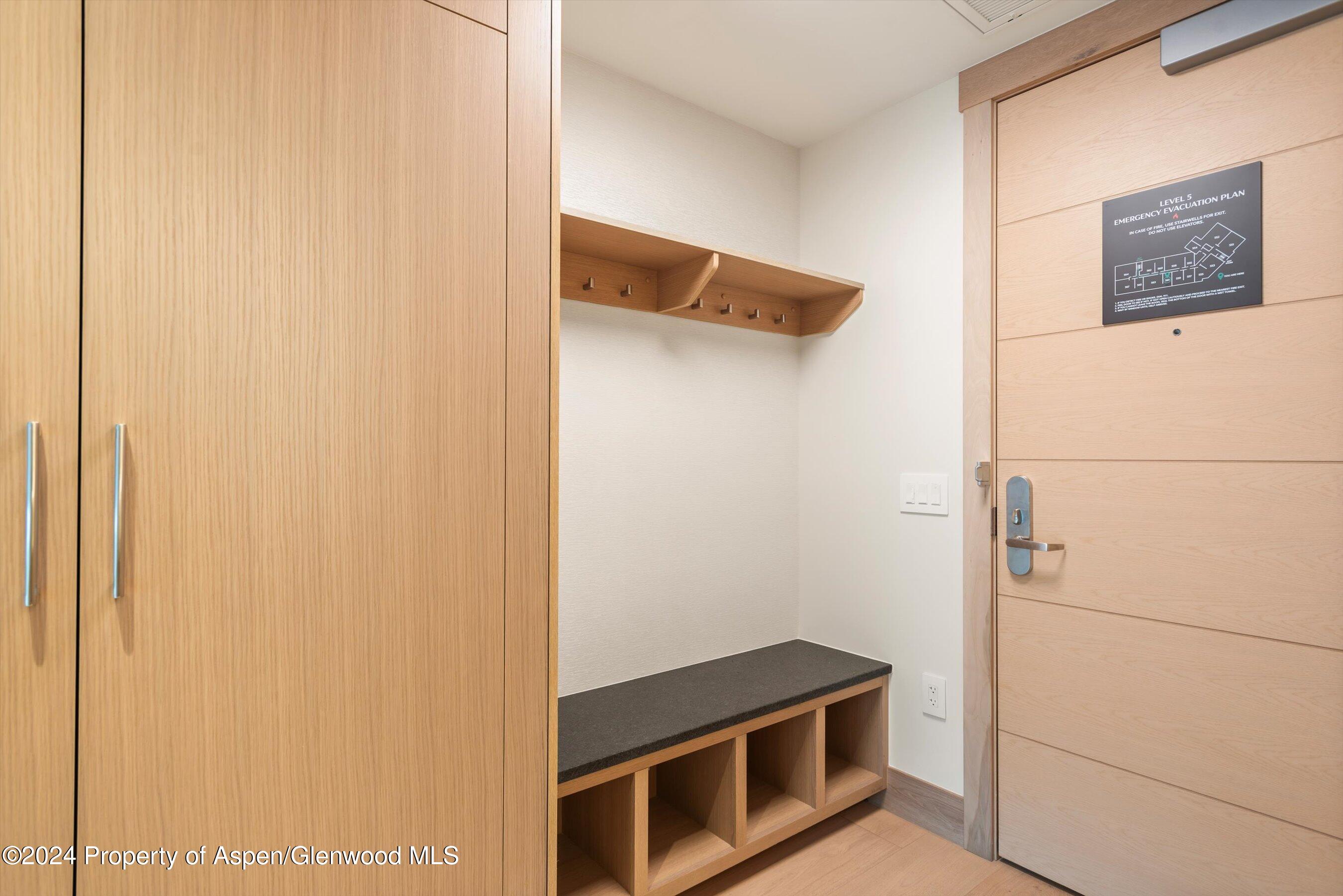 130 Wood Road, 561-563 Property Photo 31