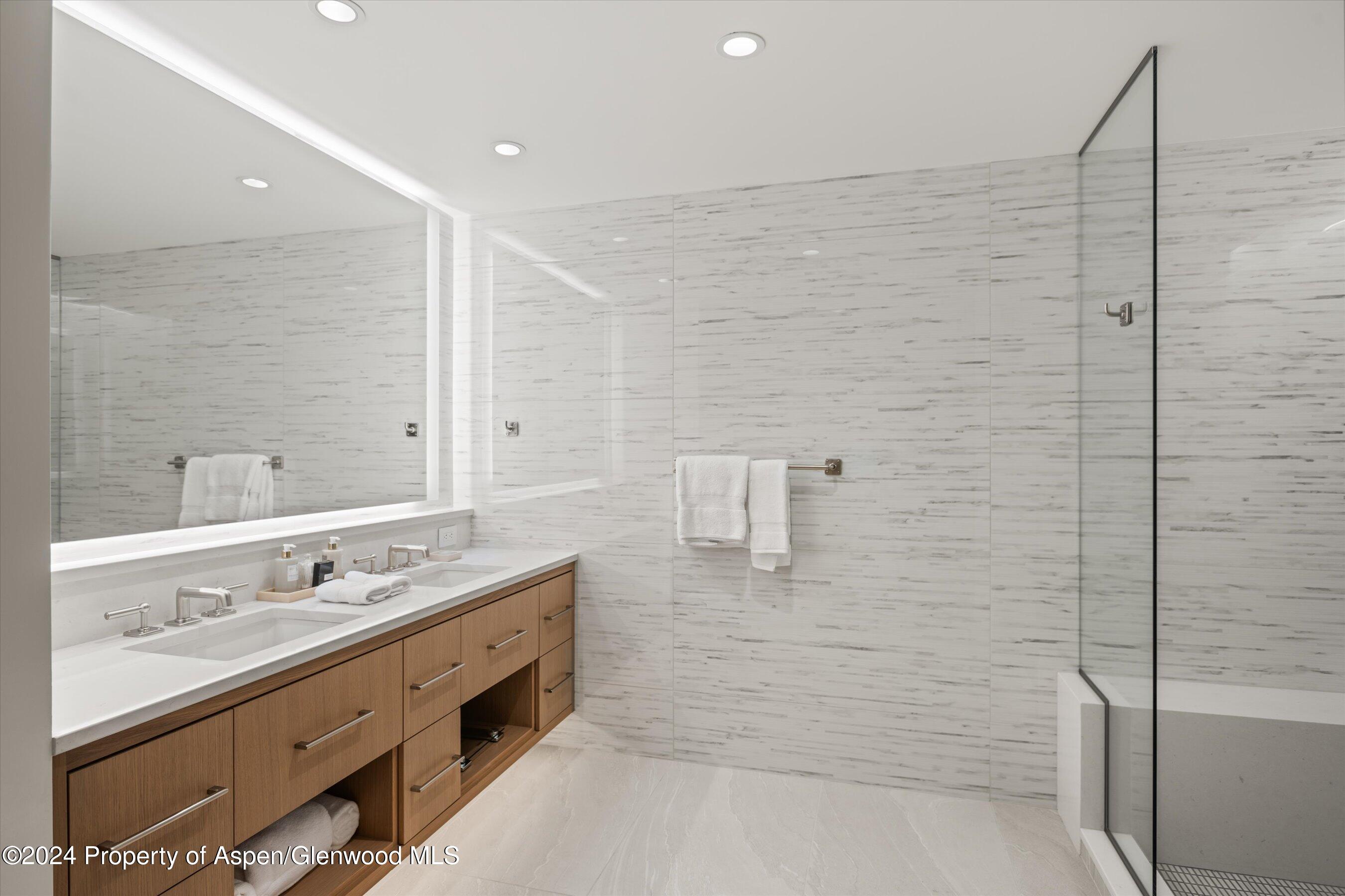 130 Wood Road, 261+263 Property Photo 9