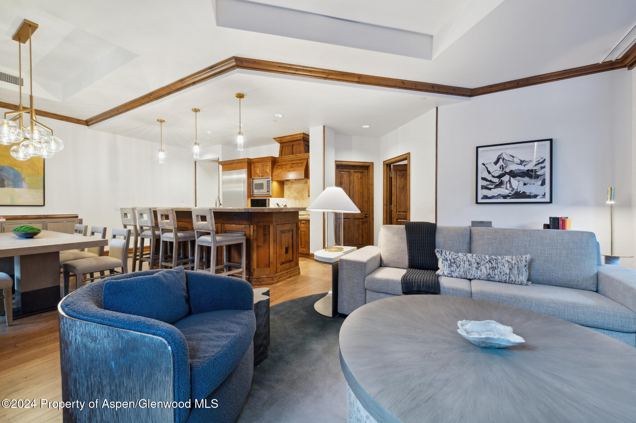 415 E Dean St, Unit 3 Property Photo 2