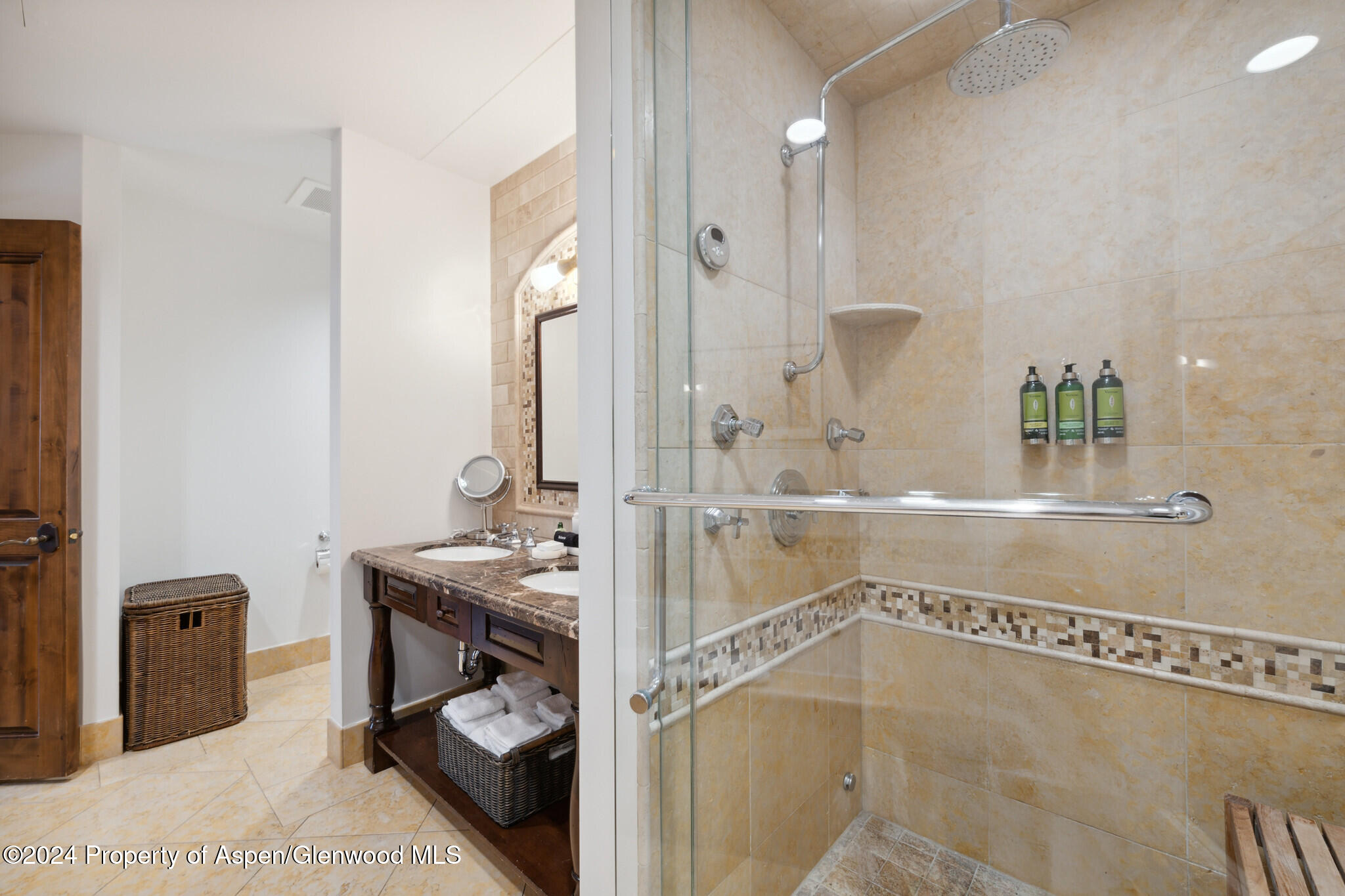 415 E Dean St, Unit 3 Property Photo 13