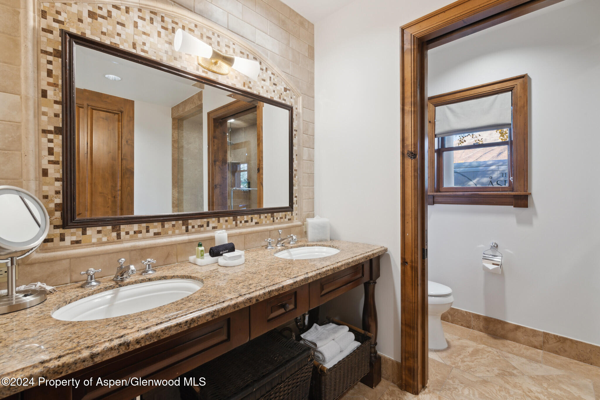 415 E Dean St, Unit 3 Property Photo 17