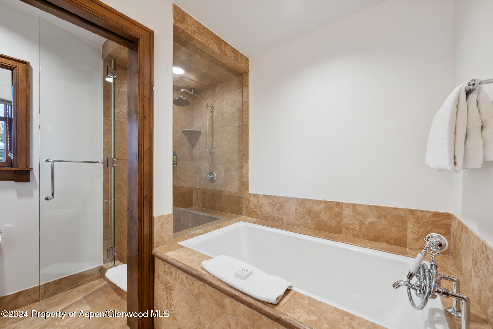 415 E Dean St, Unit 3 Property Photo 18