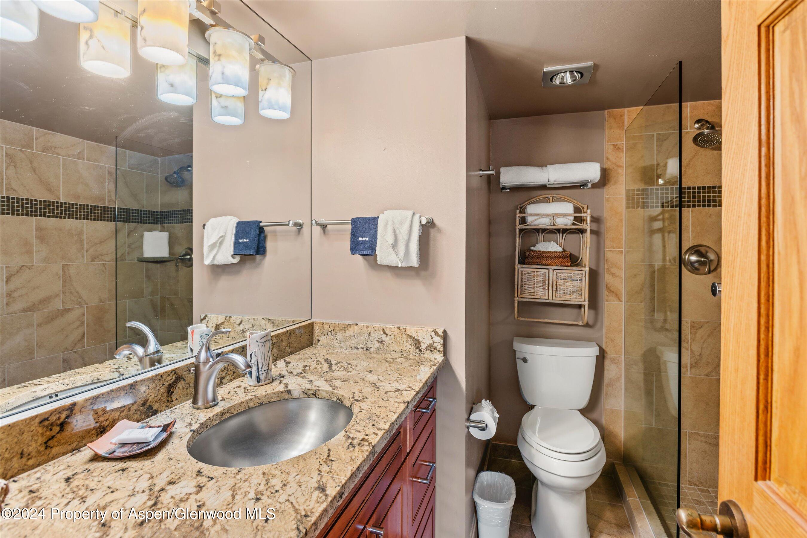 131 E Durant Avenue, 202 Property Photo 8