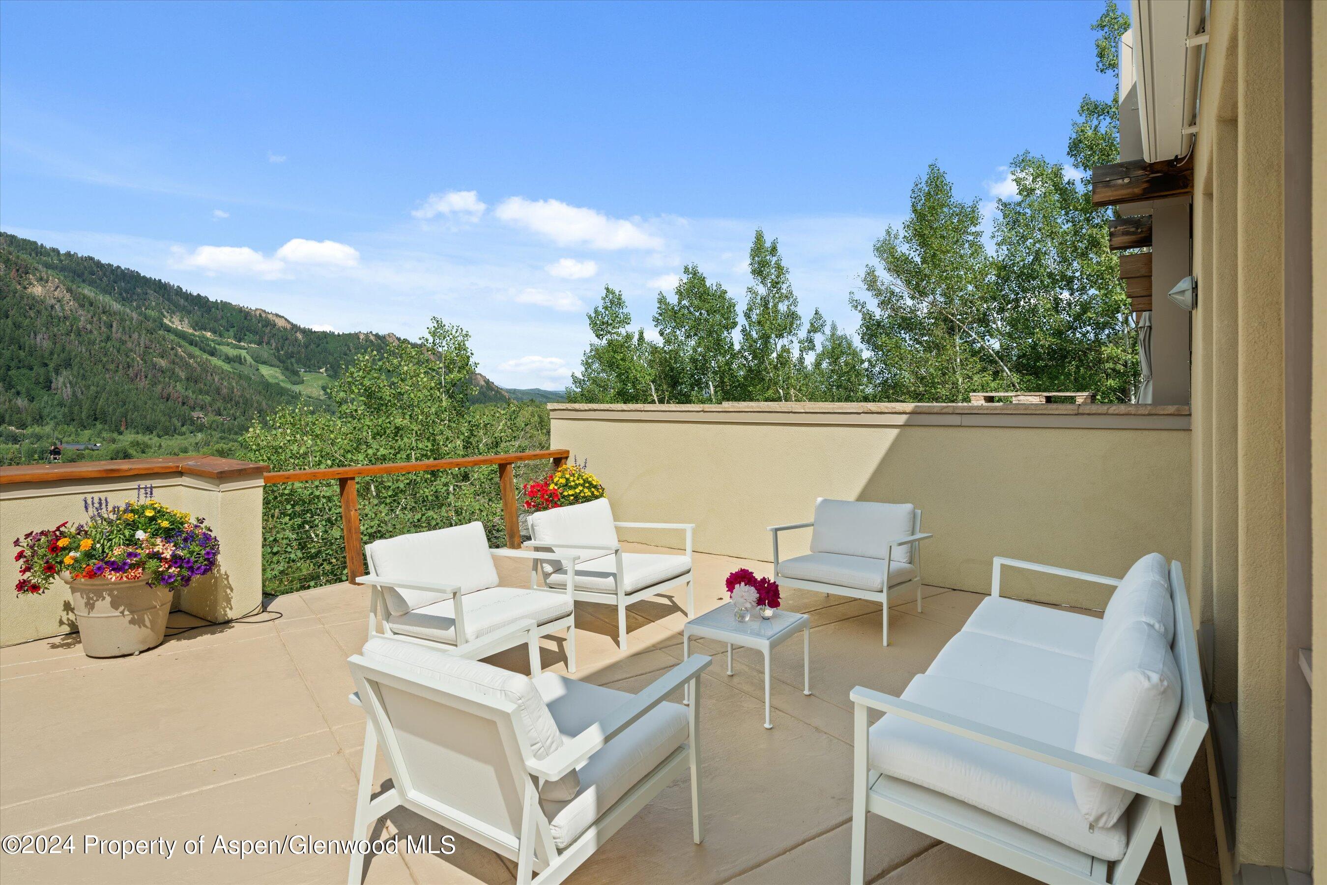 250 Mountain Laurel Drive, B Property Photo 21