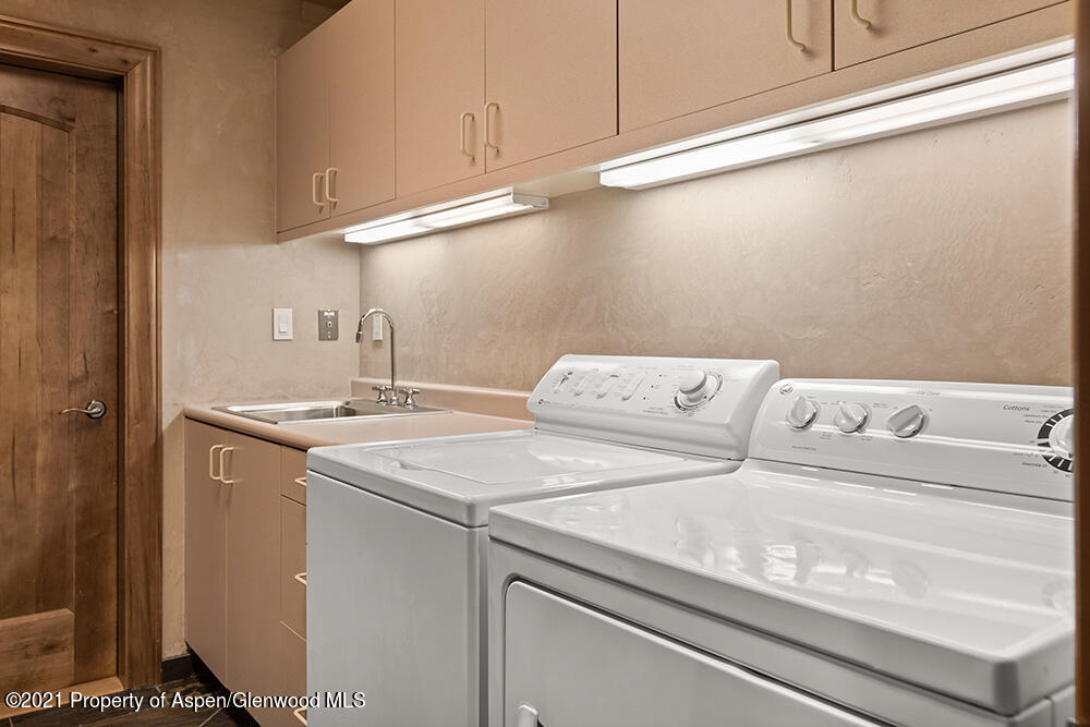 304 Streamside Court, 25 Property Photo 23