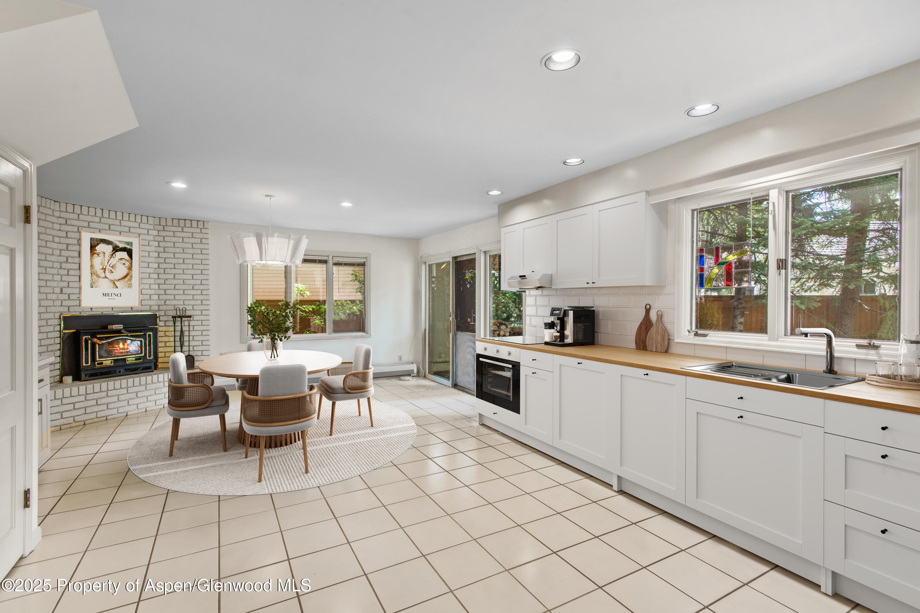 531 Gillespie Street Property Photo 10