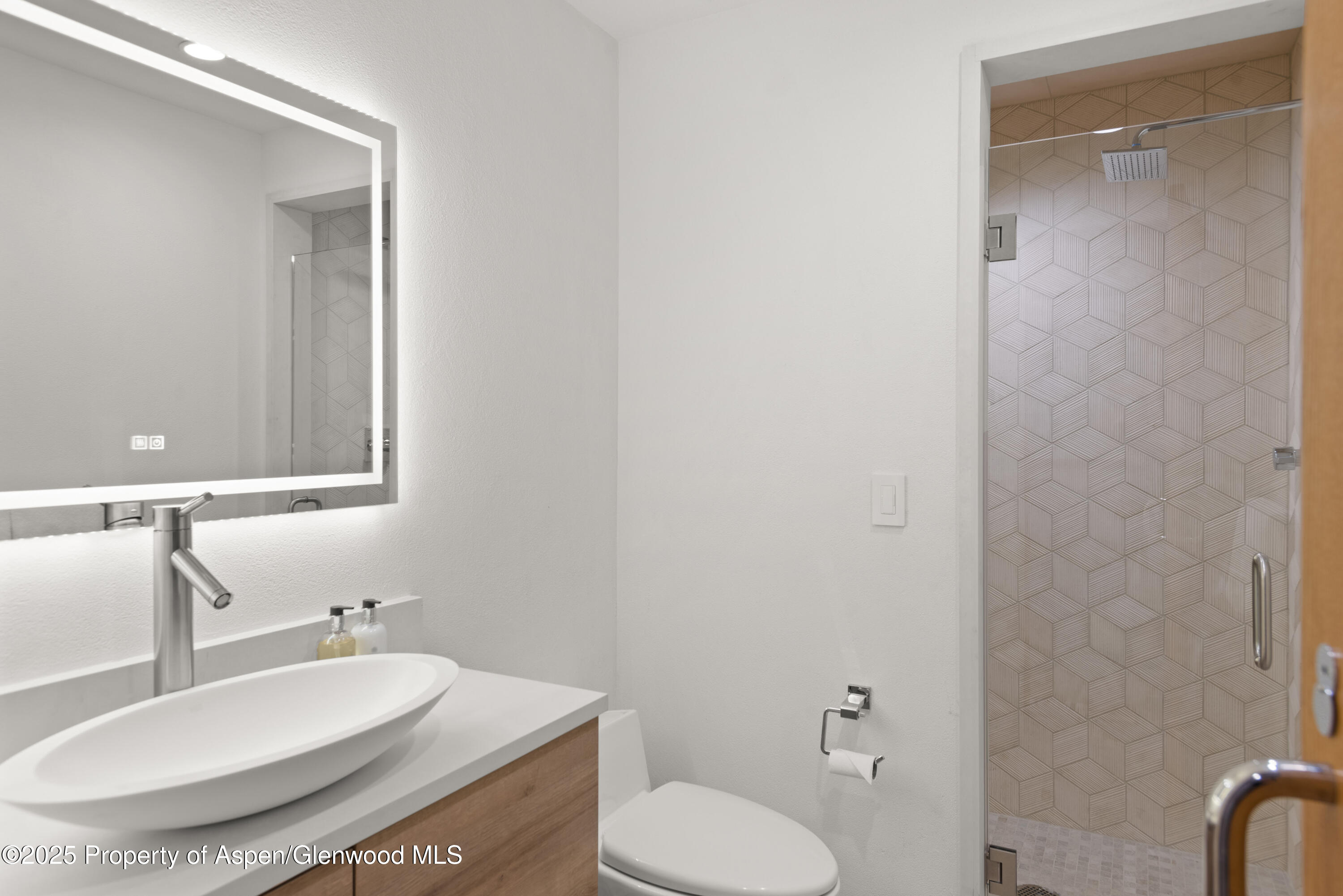 699 Eppley Drive Property Photo 34