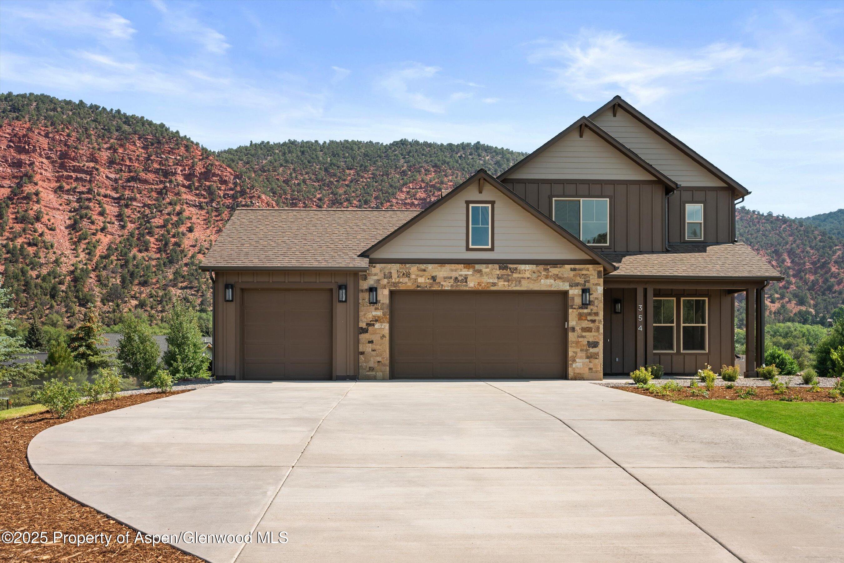 354 Blue Heron Drive Property Photo 4