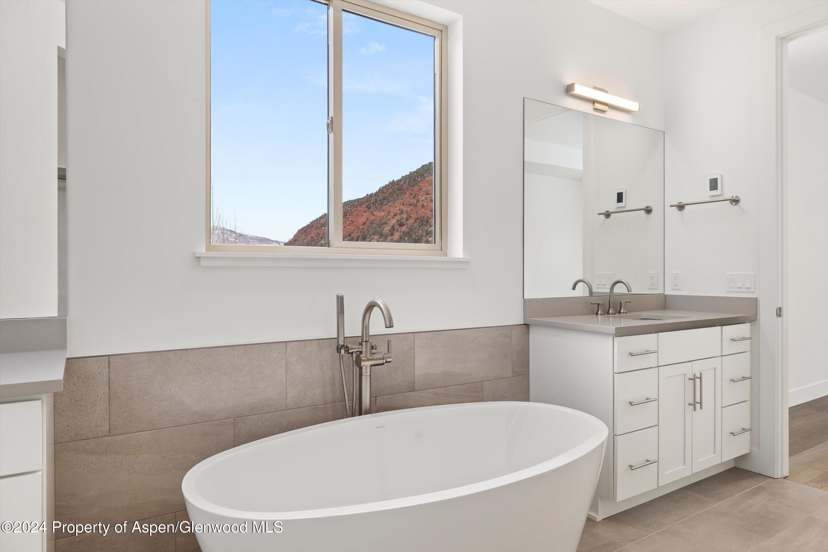 354 Blue Heron Drive Property Photo 14