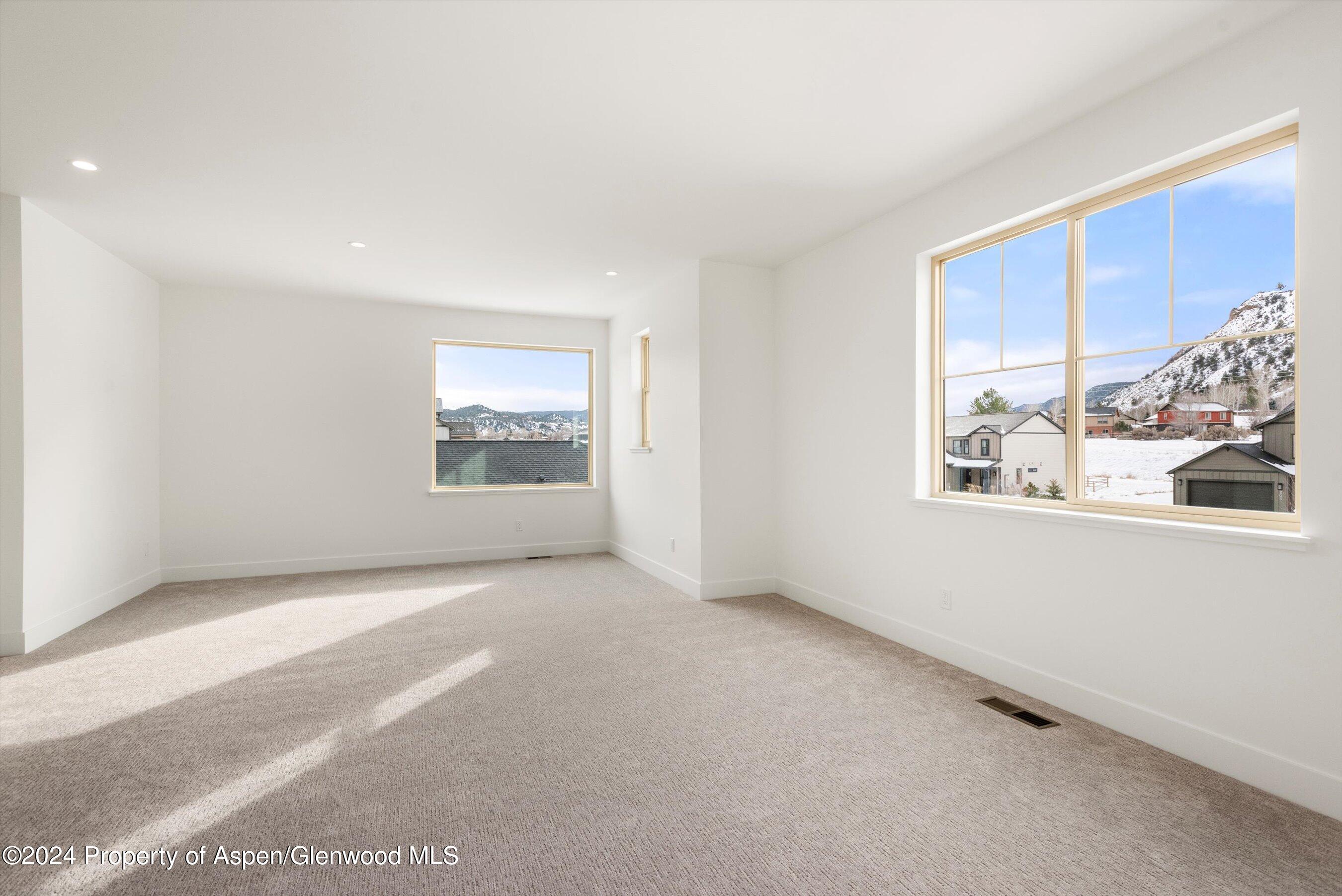 354 Blue Heron Drive Property Photo 19