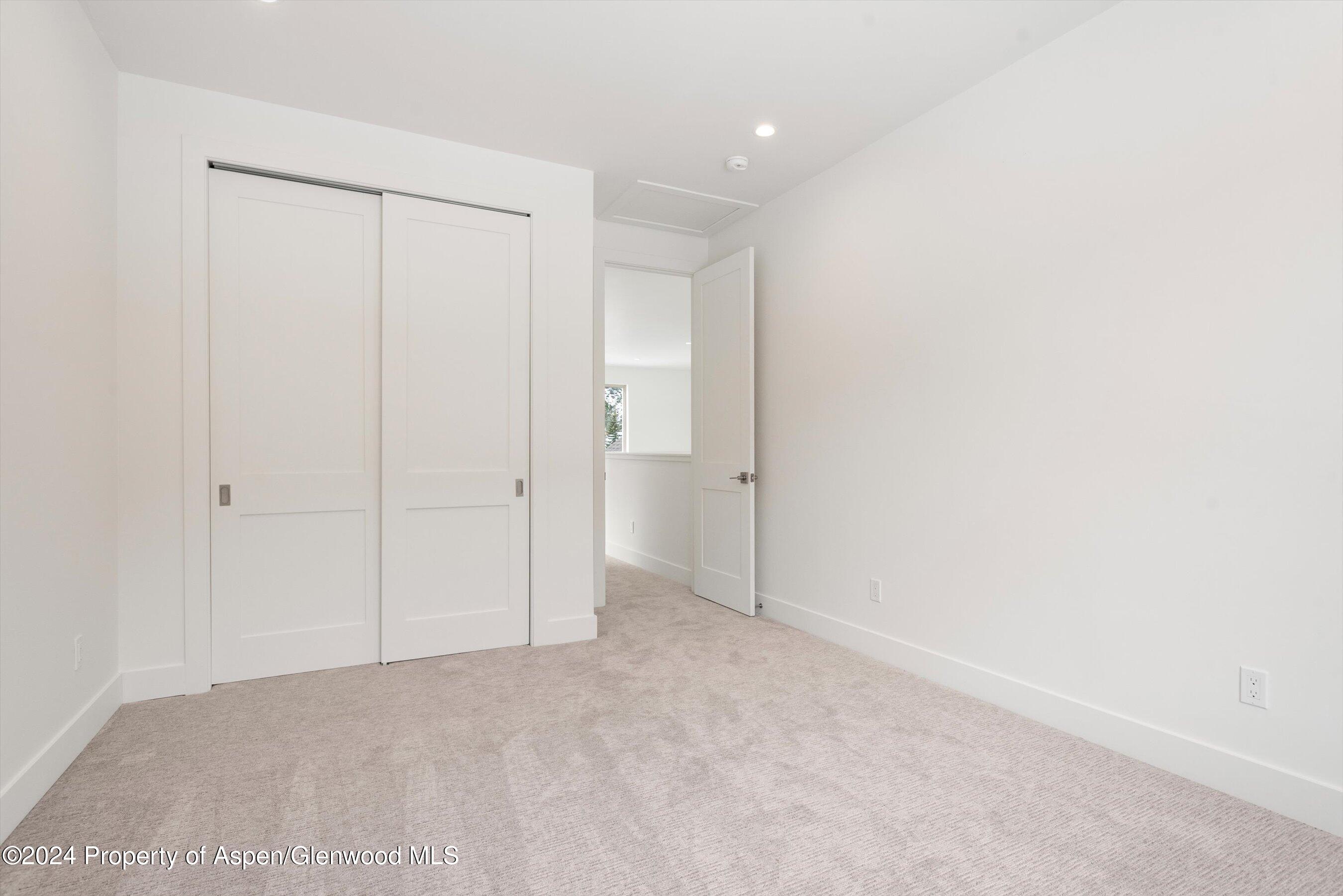 354 Blue Heron Drive Property Photo 23