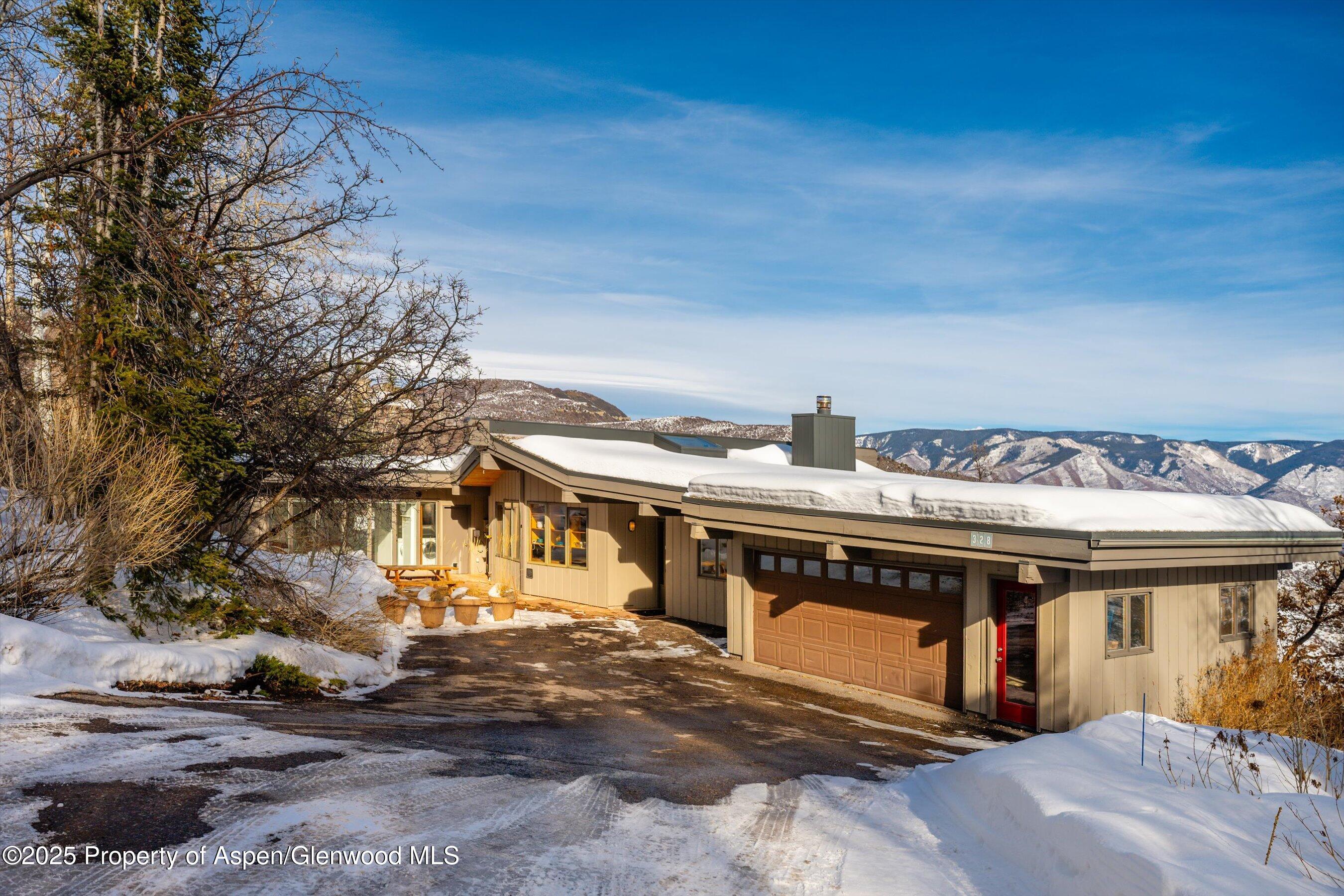 328 Oak Ridge Road Property Photo 6