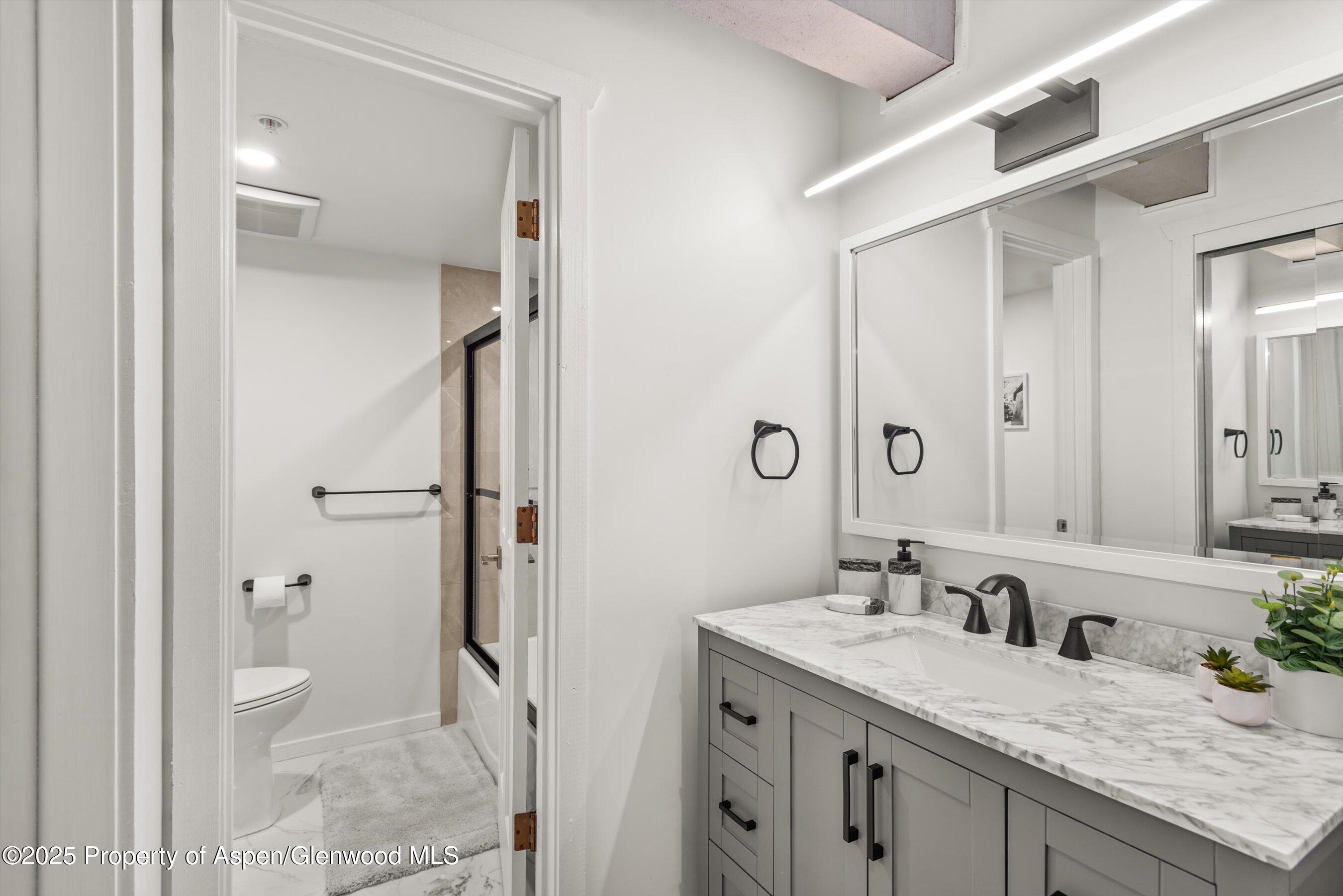 360 Wood Road, 113 Property Photo 22