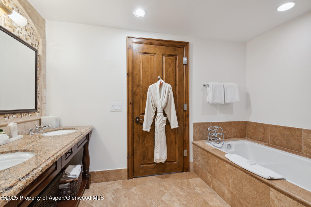 415 E Dean Street, #33 Property Photo 19