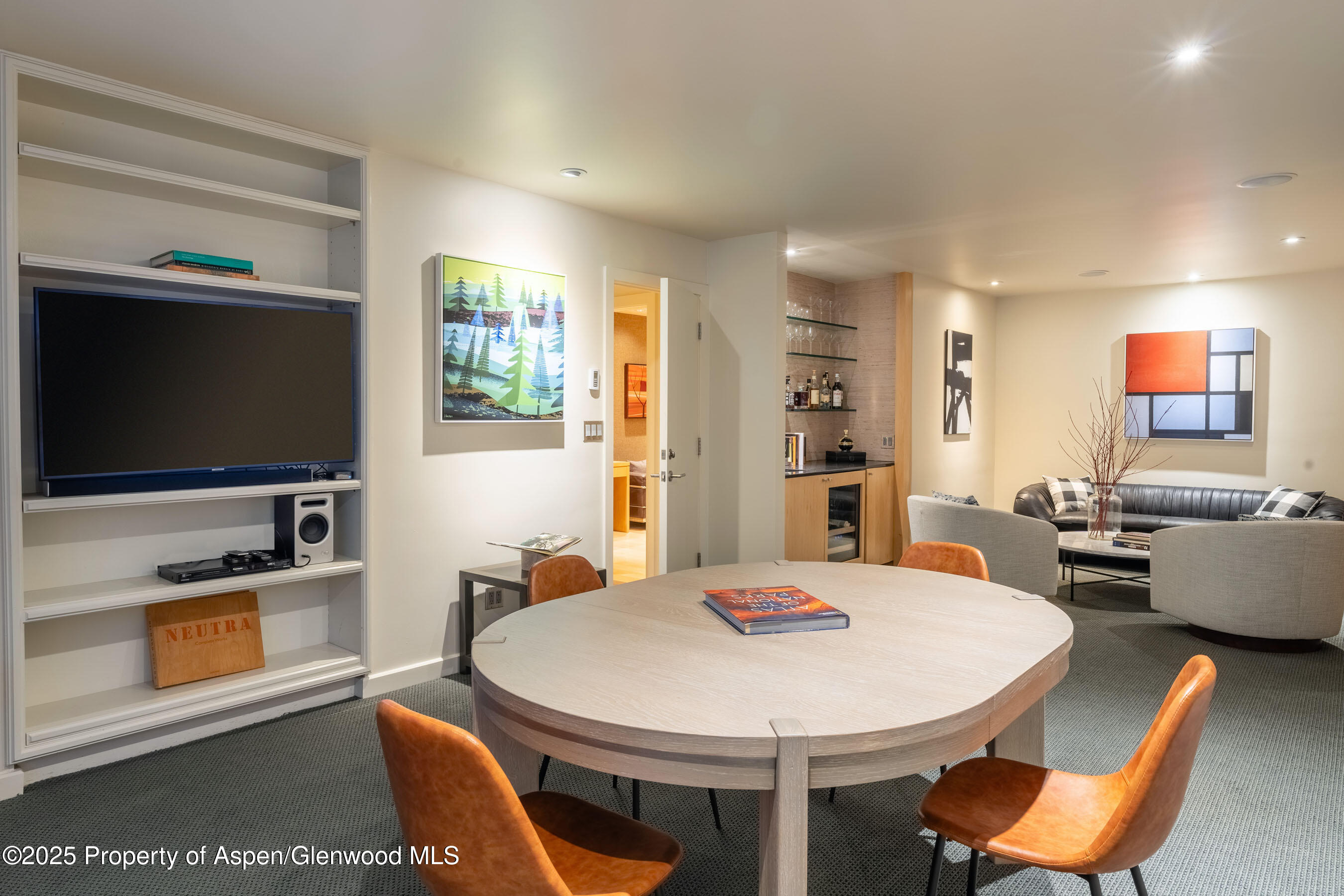 506 W Hallam Street Property Photo 24