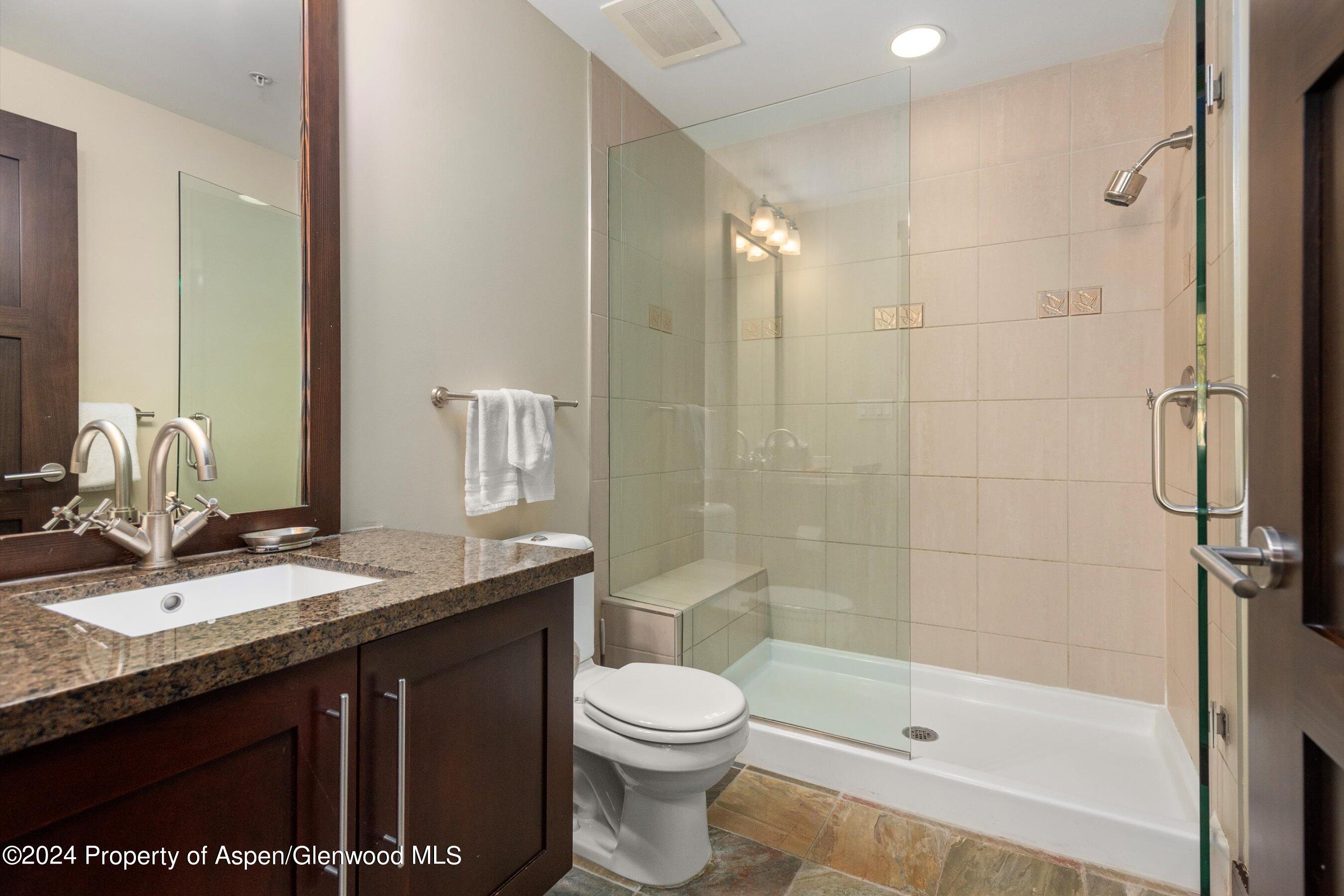 120 Carriage Way, 2201 Property Photo 11