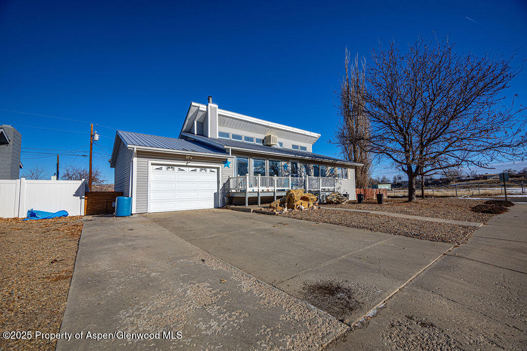 298 Middle Street Property Photo 1