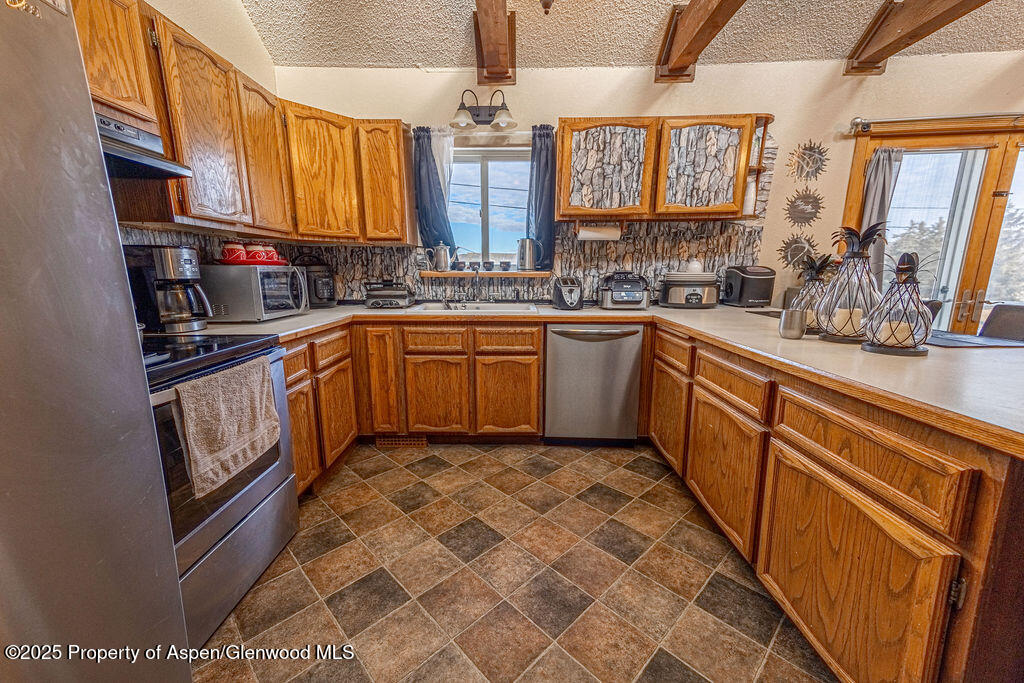 298 Middle Street Property Photo 8
