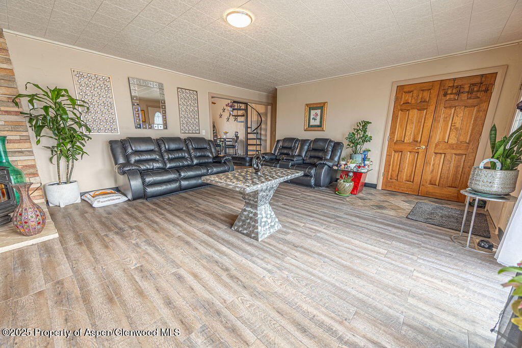 298 Middle Street Property Photo 14