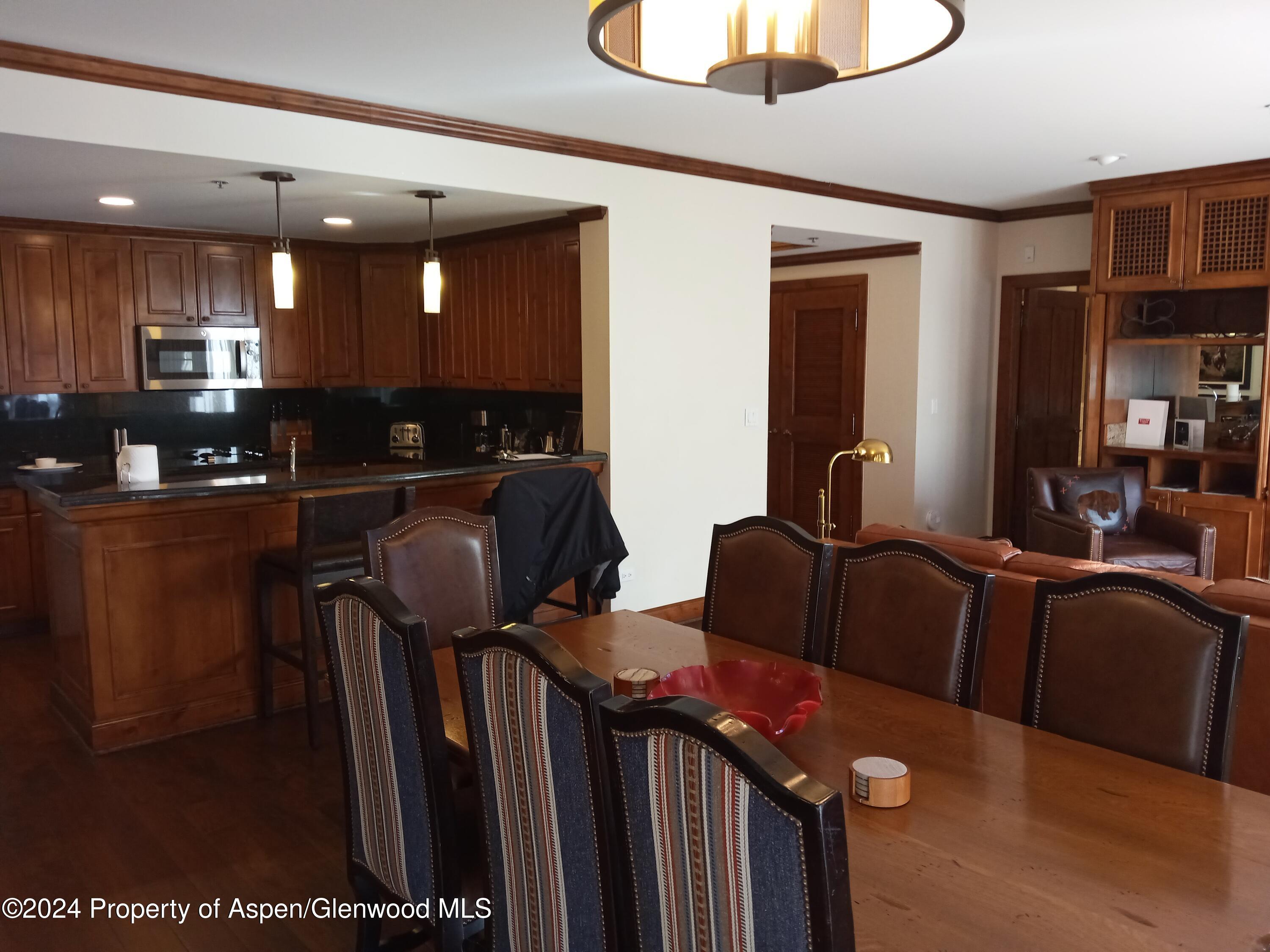 0075 Prospector Road, Unit 8206 Summer Interest 12 Property Photo 5