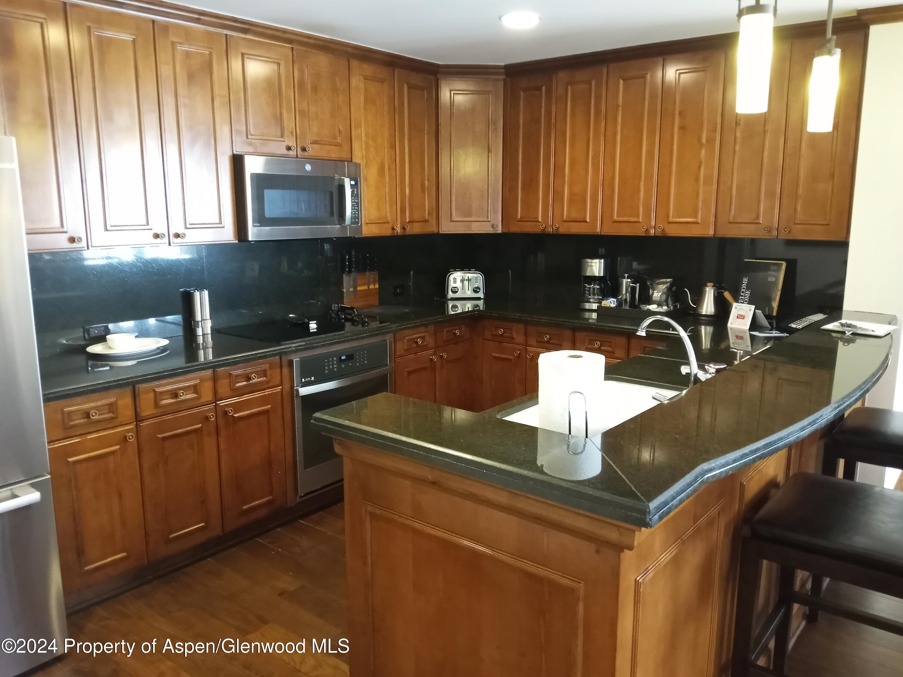 0075 Prospector Road, Unit 8206 Summer Interest 12 Property Photo 6