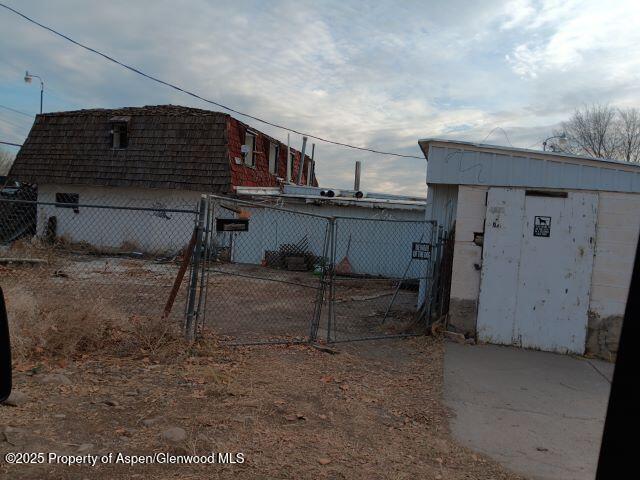 718 Hwy 50 Property Photo 3