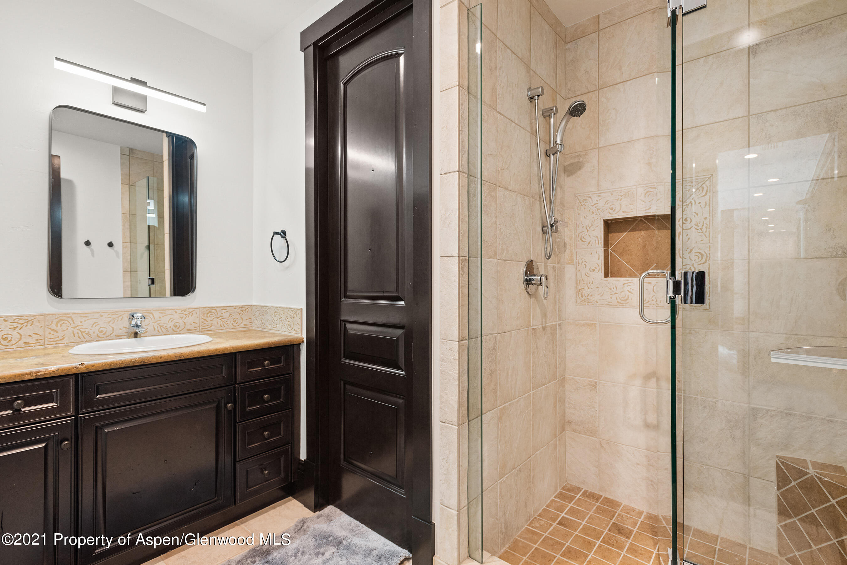 1430 Silver King Drive Property Photo 18