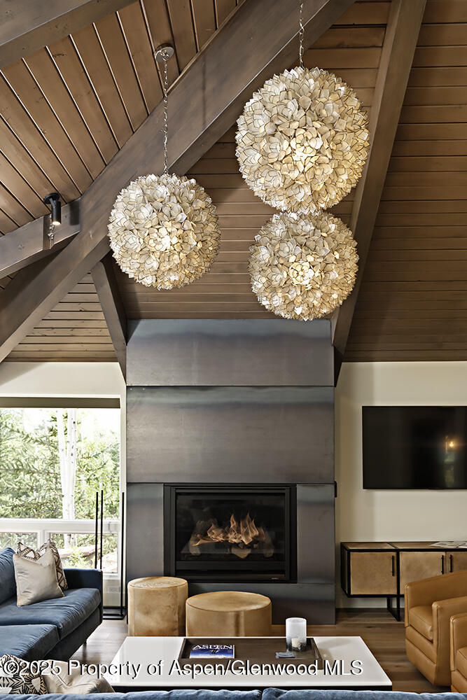 333 Faraway Road Property Photo 8