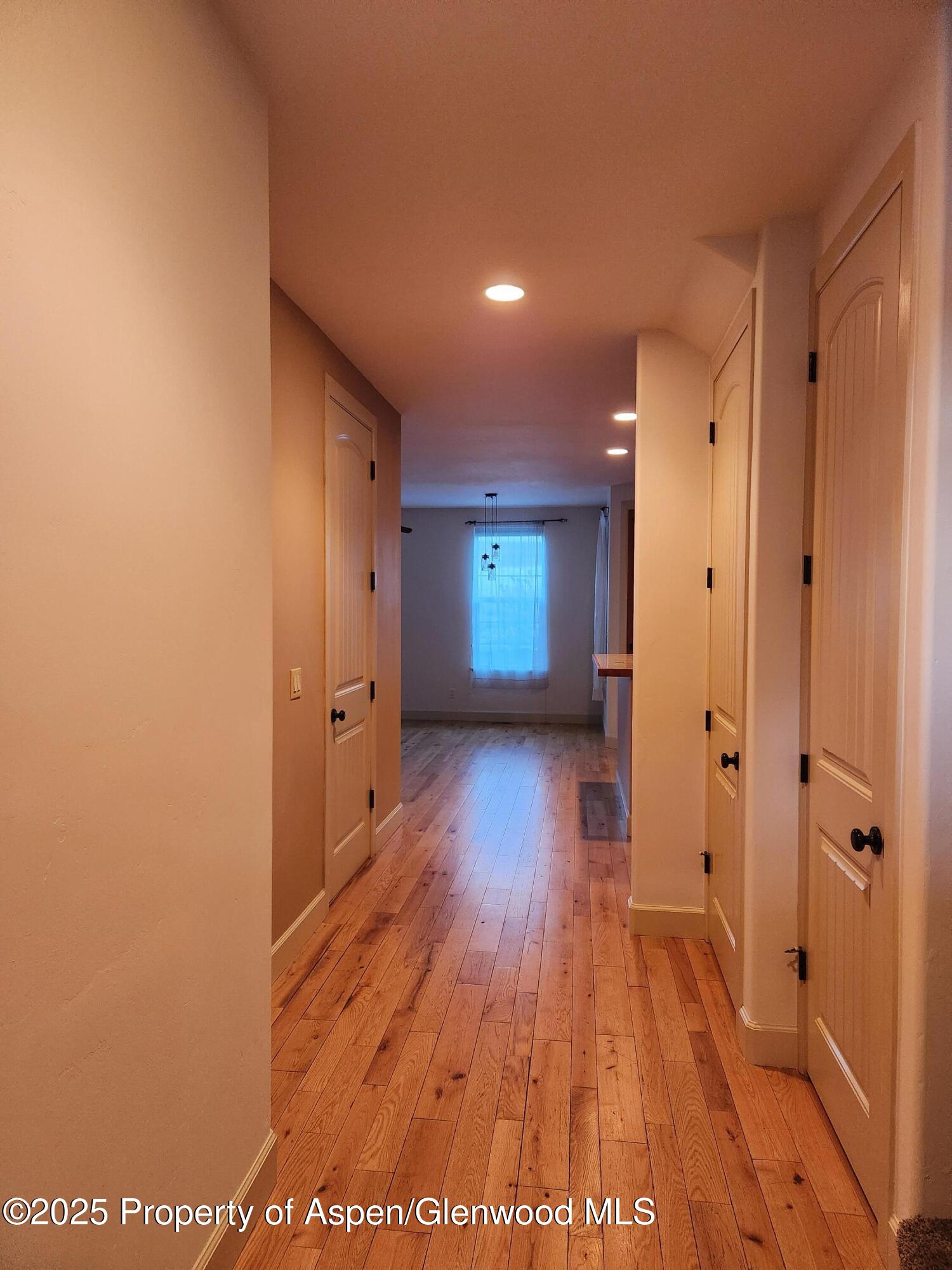 279 Whitehorse Drive Property Photo 5