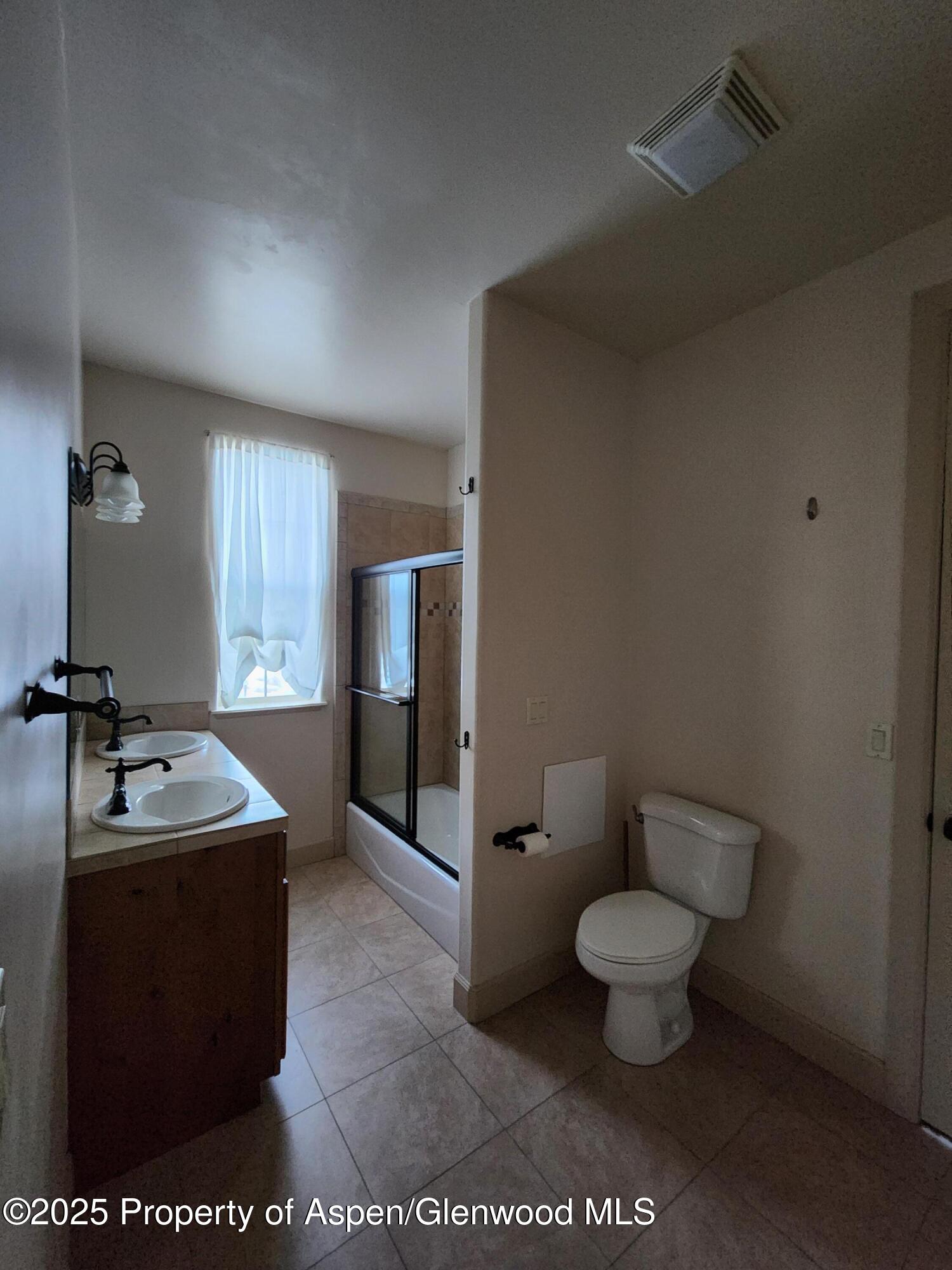 279 Whitehorse Drive Property Photo 15