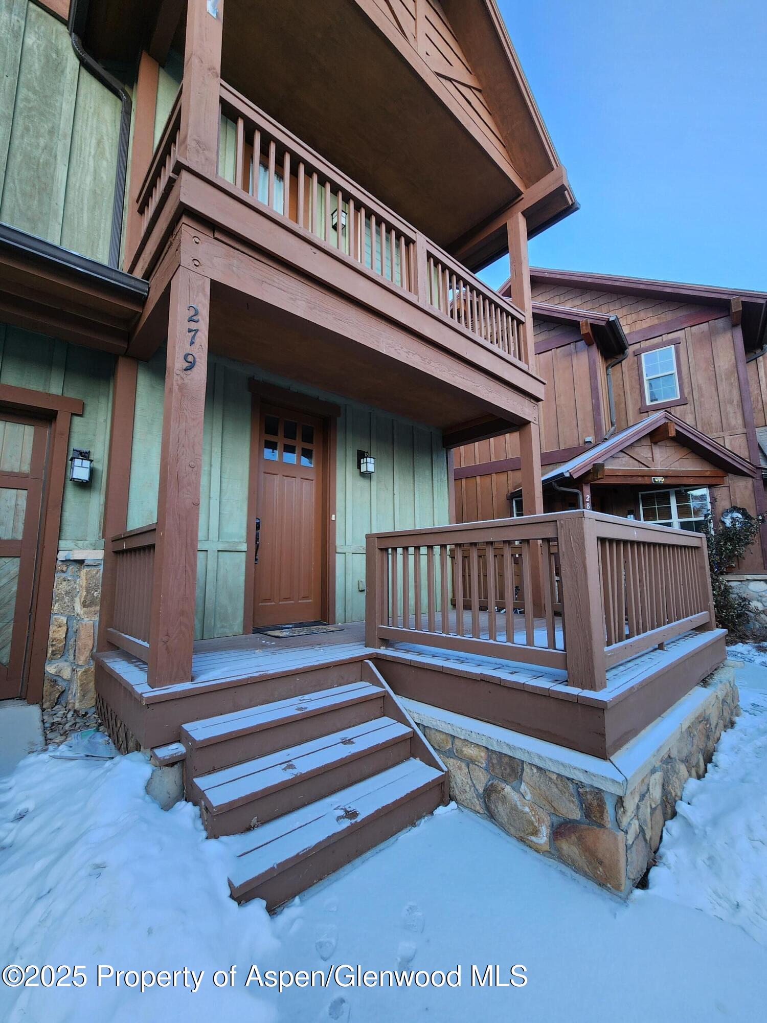 279 Whitehorse Drive Property Photo 17