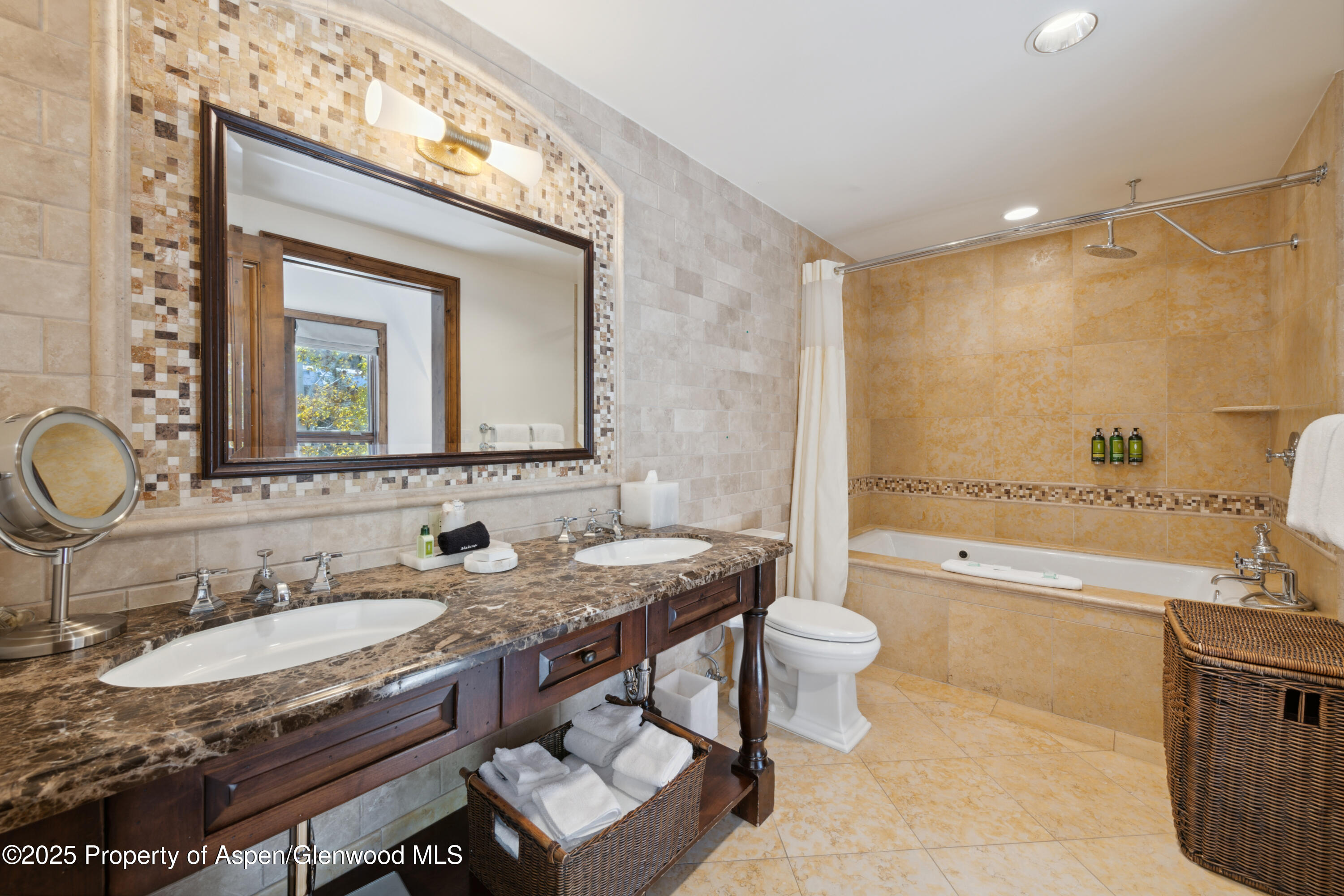 415 E Dean Street, Unit 32- Wk 6 Property Photo 11