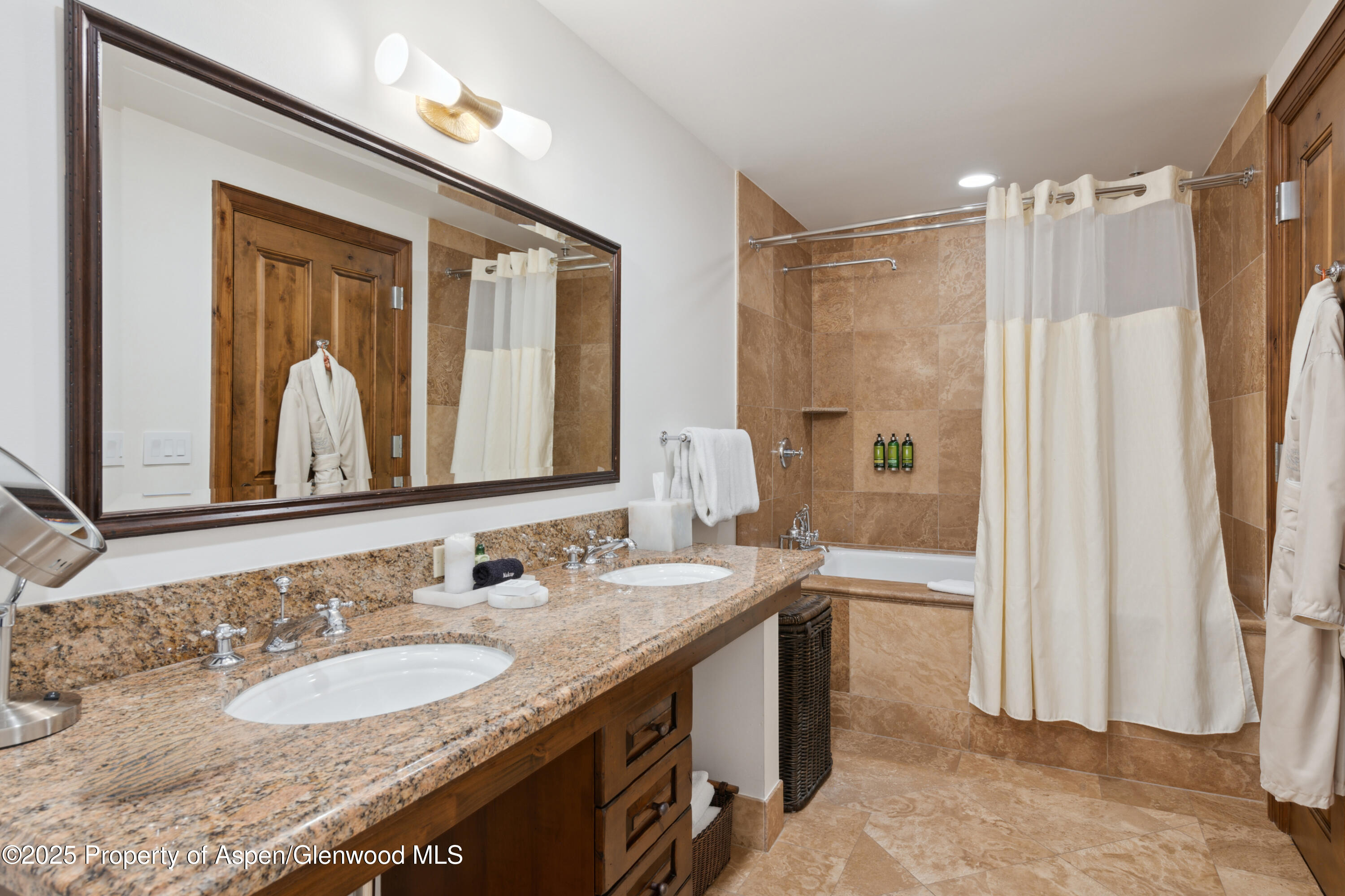 415 E Dean Street, Unit 44c - Wk 11 Property Photo 8
