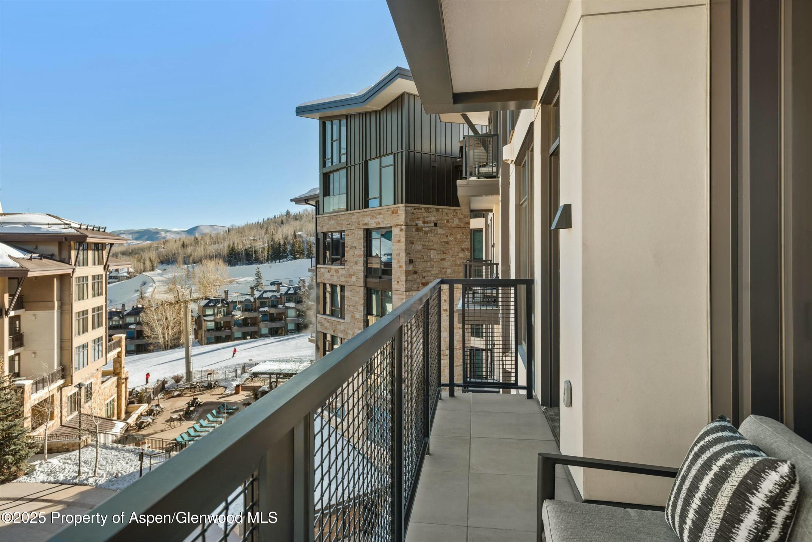 130 Wood Road, 560-562 Property Photo 12