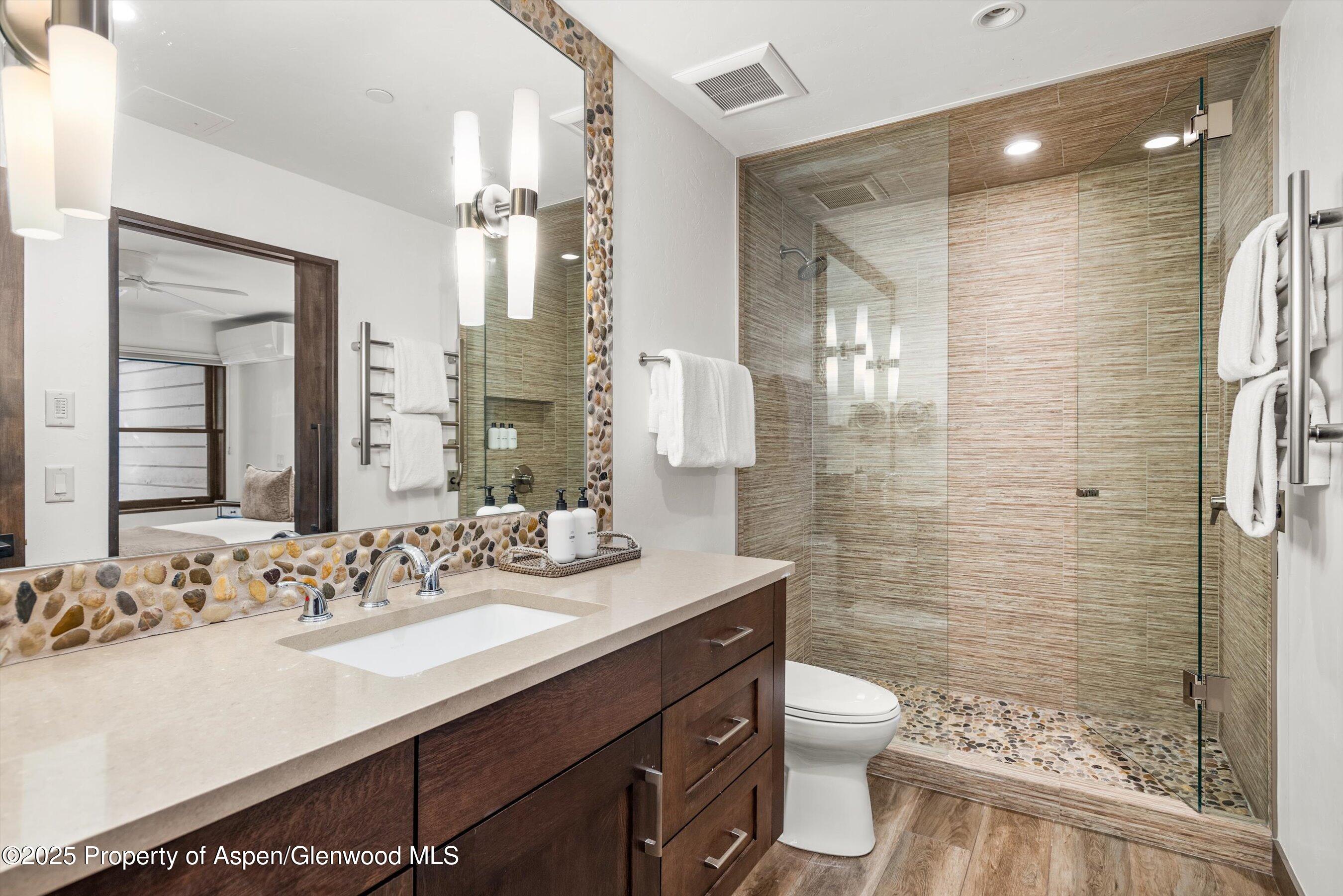 610 S West End Street, E103 Property Photo 11