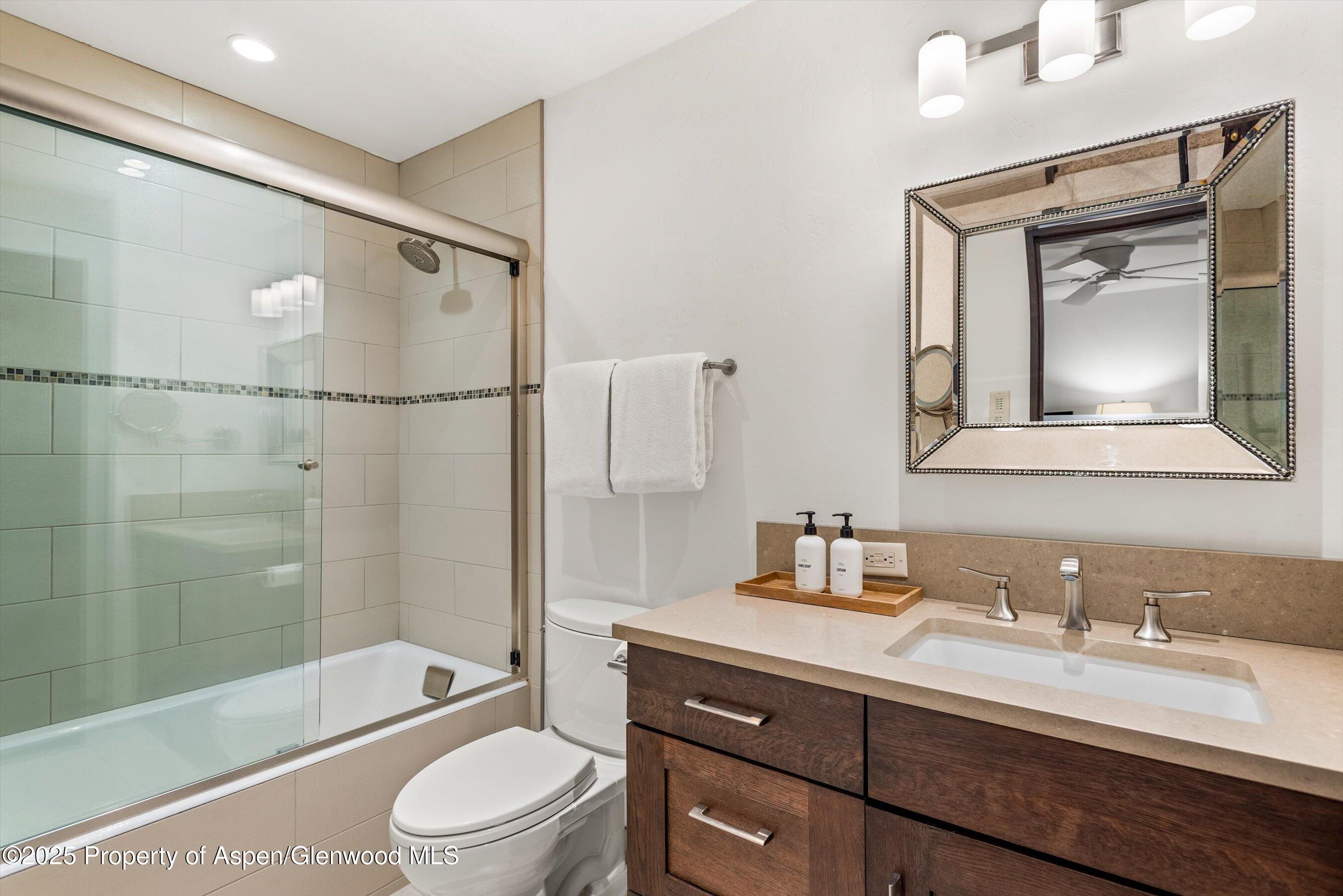 610 S West End Street, E103 Property Photo 13