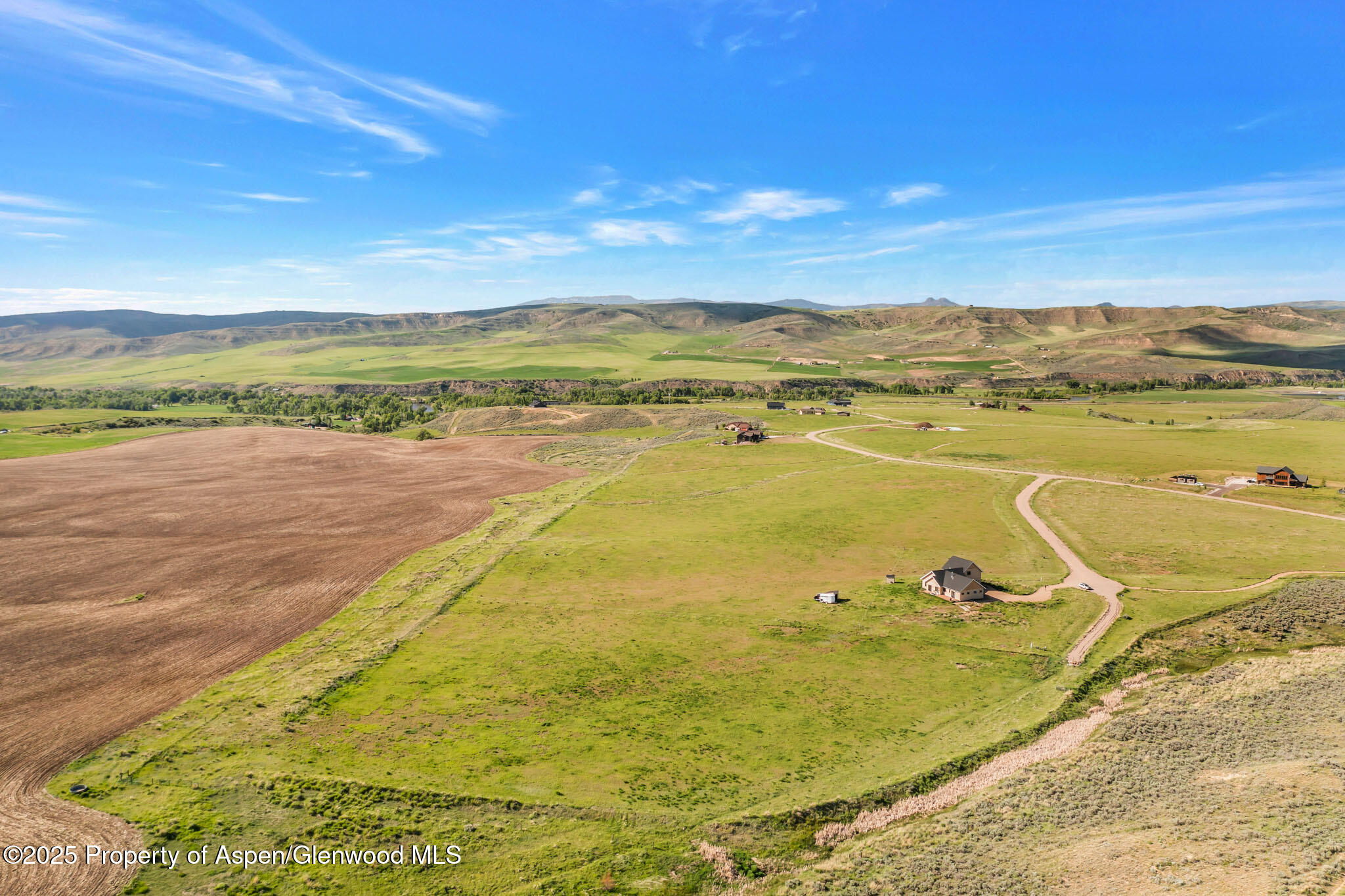 38300 Cattails Court Property Photo 10