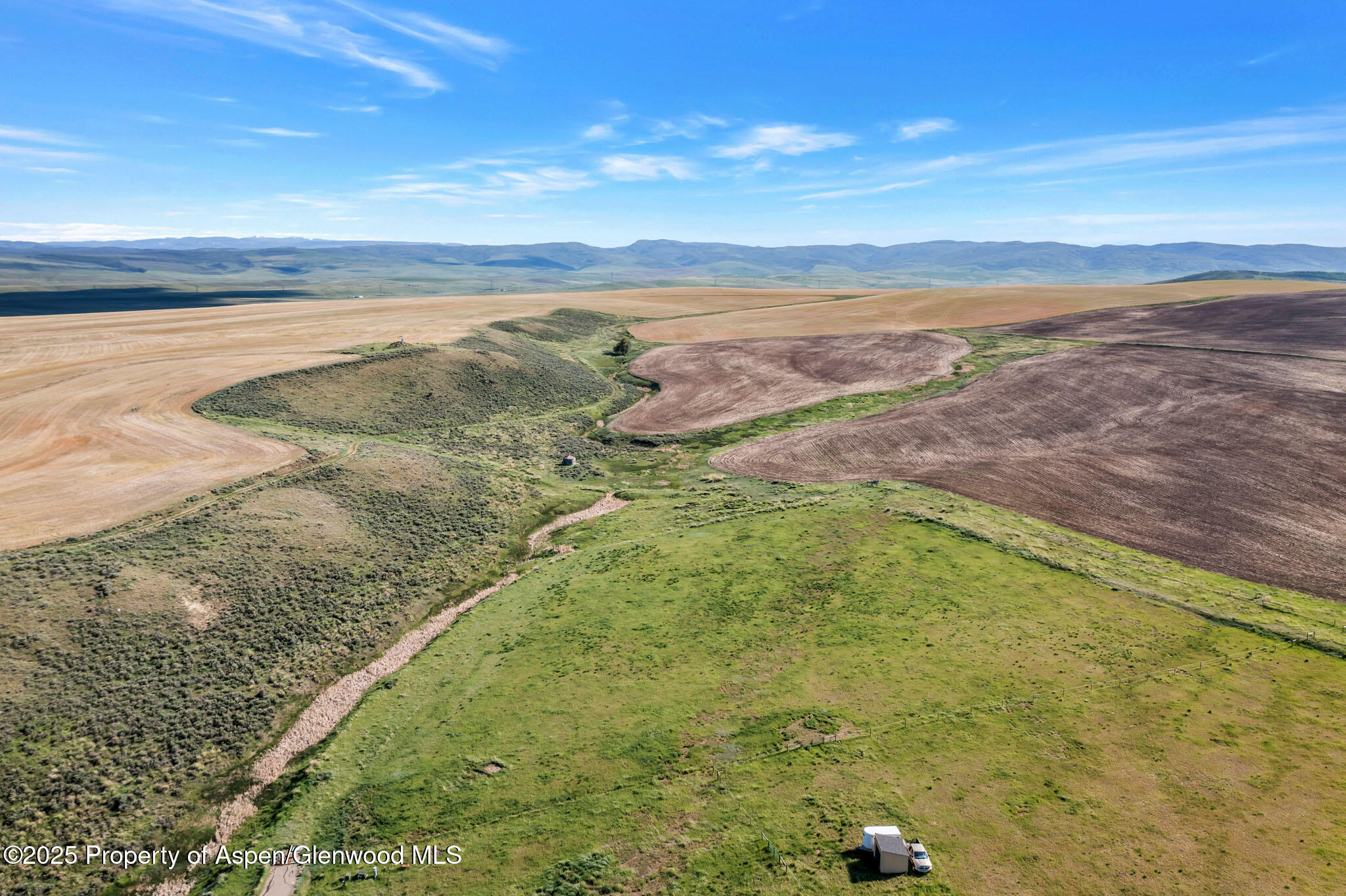 38300 Cattails Court Property Photo 17