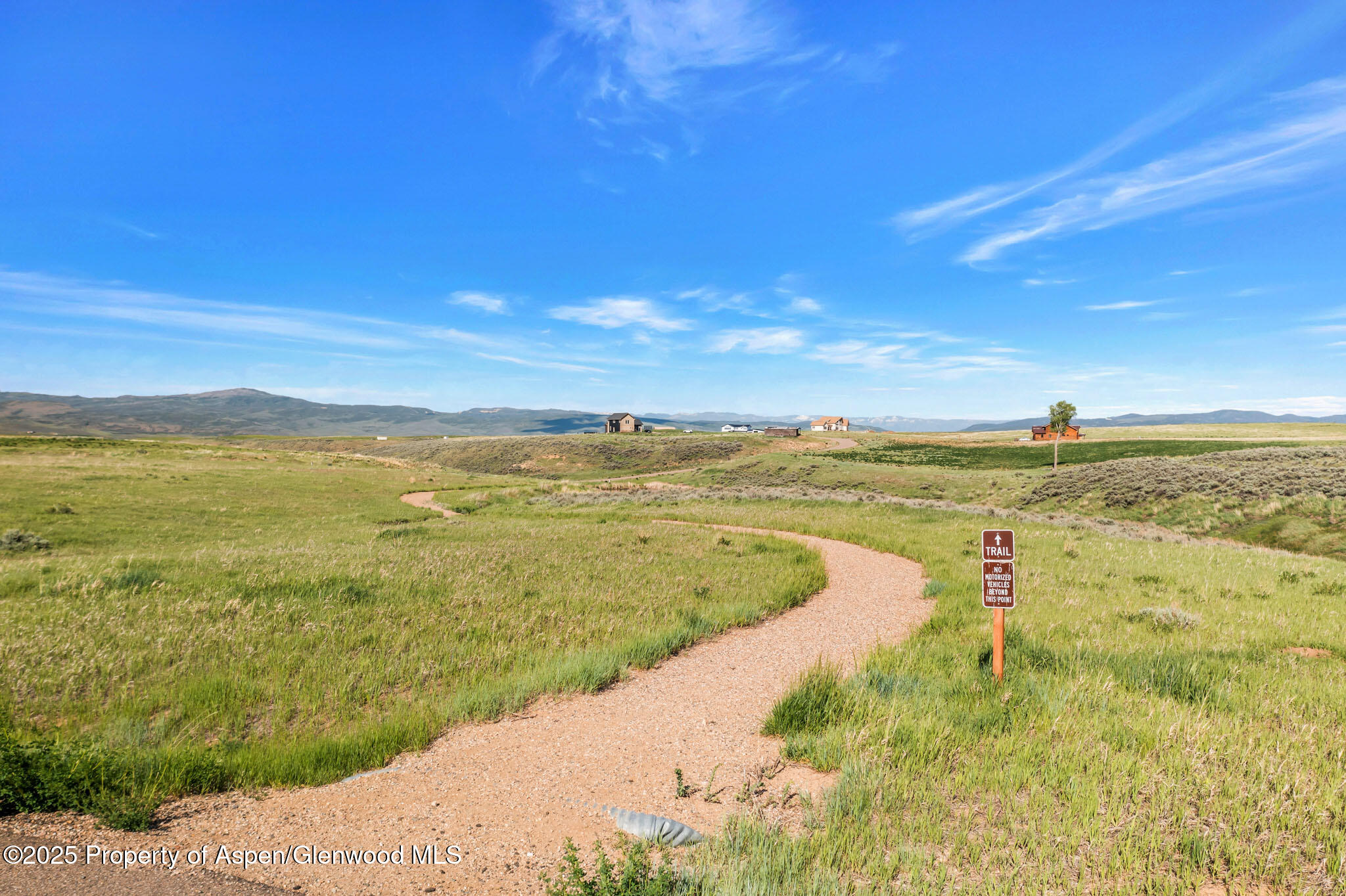 38300 Cattails Court Property Photo 19