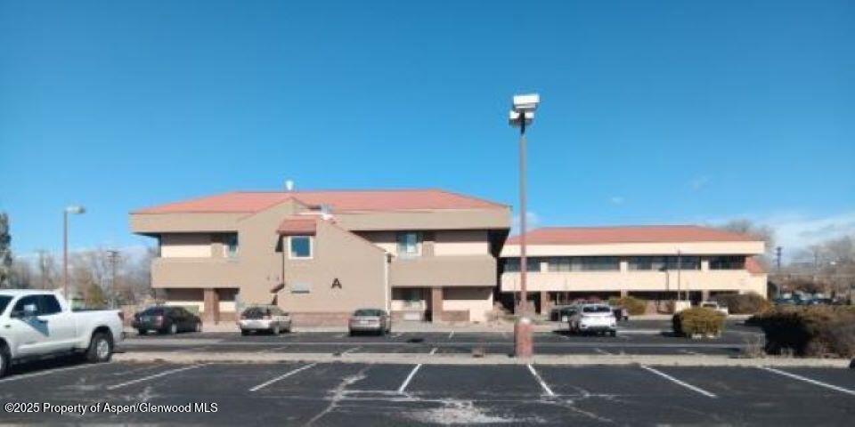 518 28 Road Property Photo 1